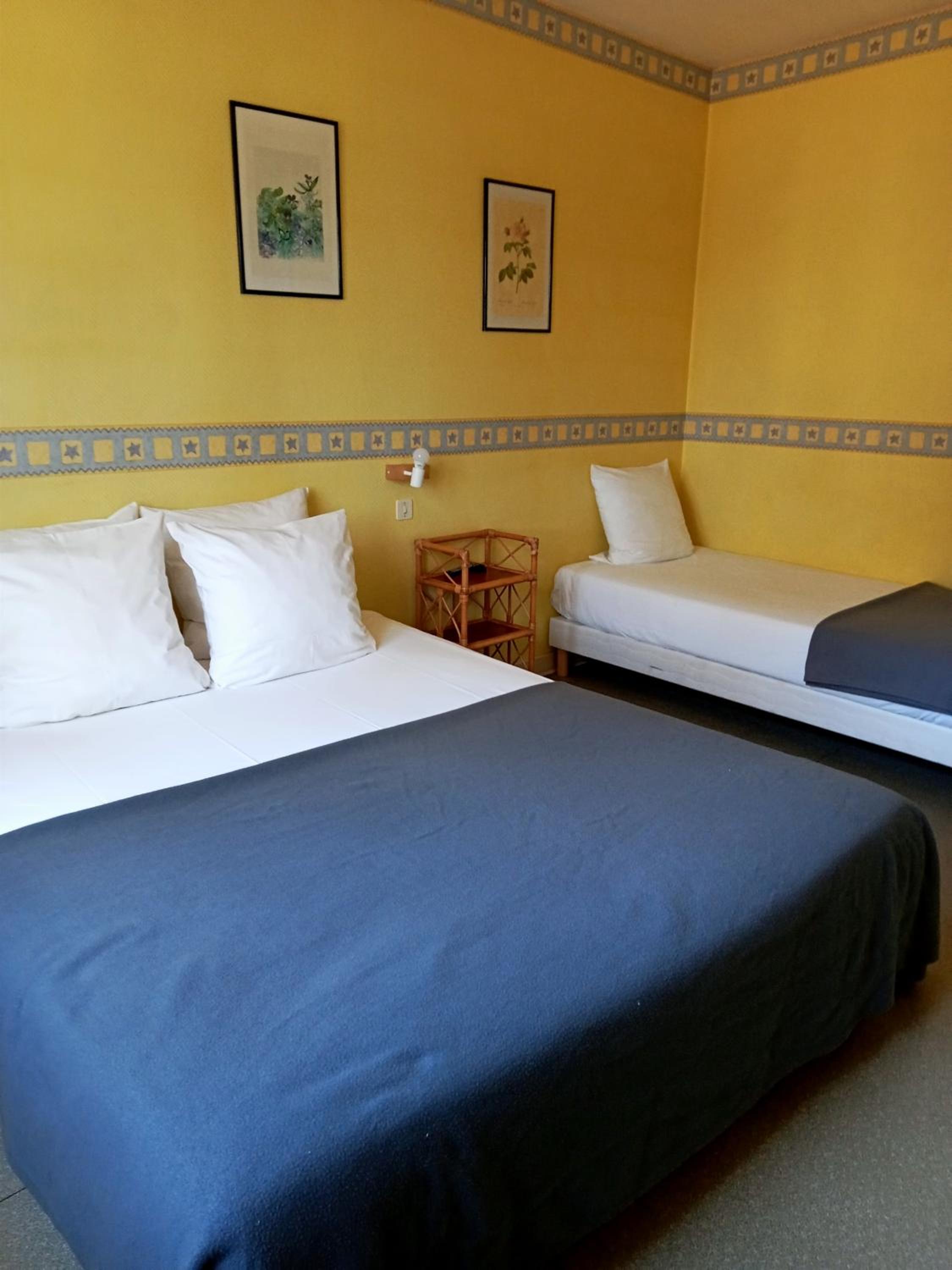 Budget Triple Room photo 3
