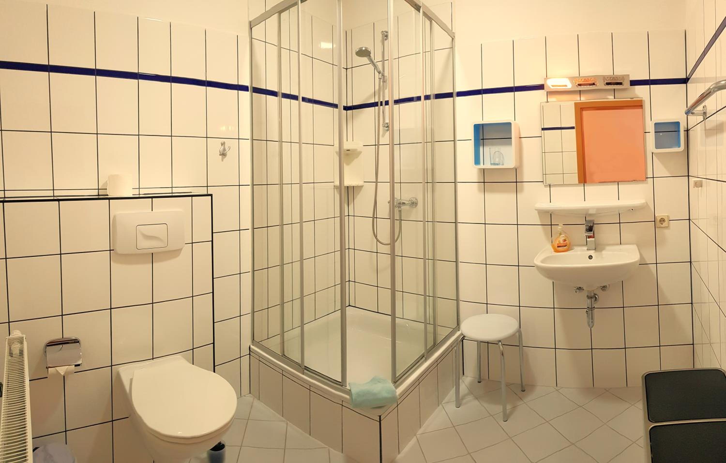 Single Room photo 3
