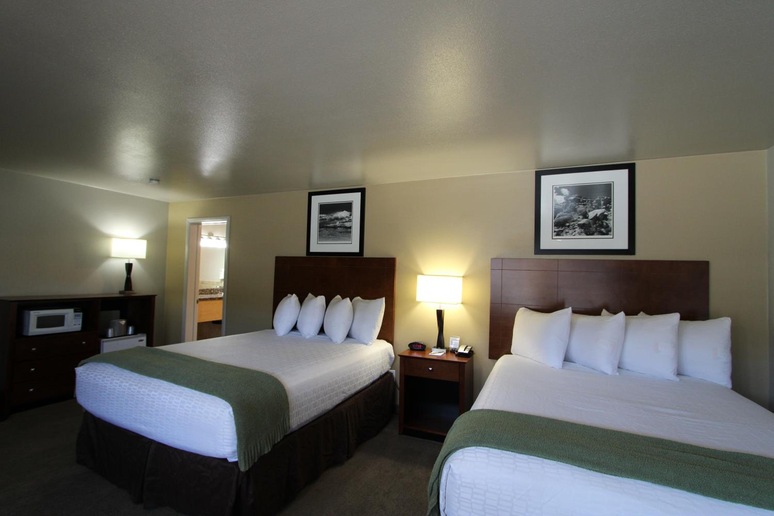 Deluxe Queen Room photo 2