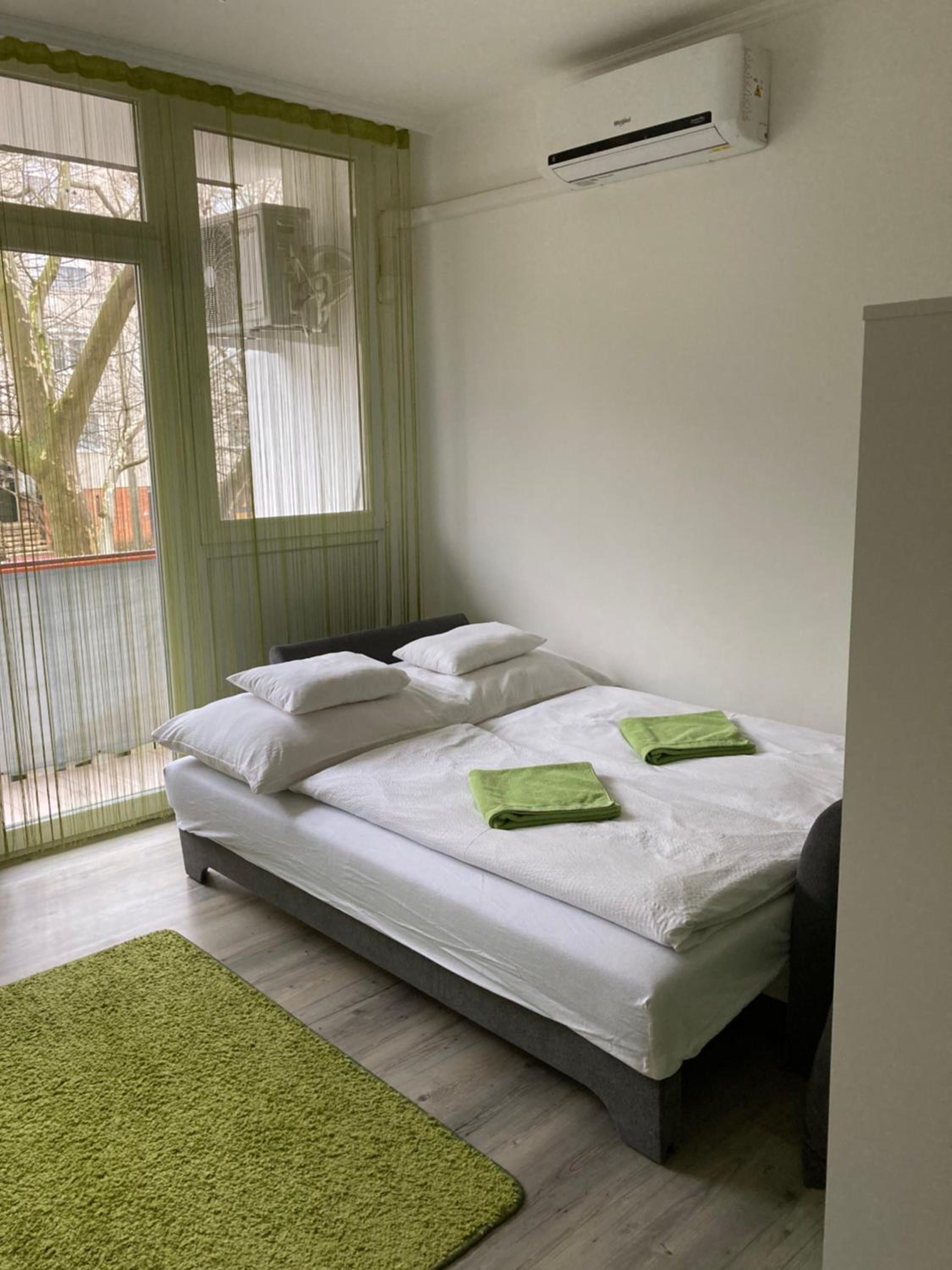 One-Bedroom Apartment - Photo 11