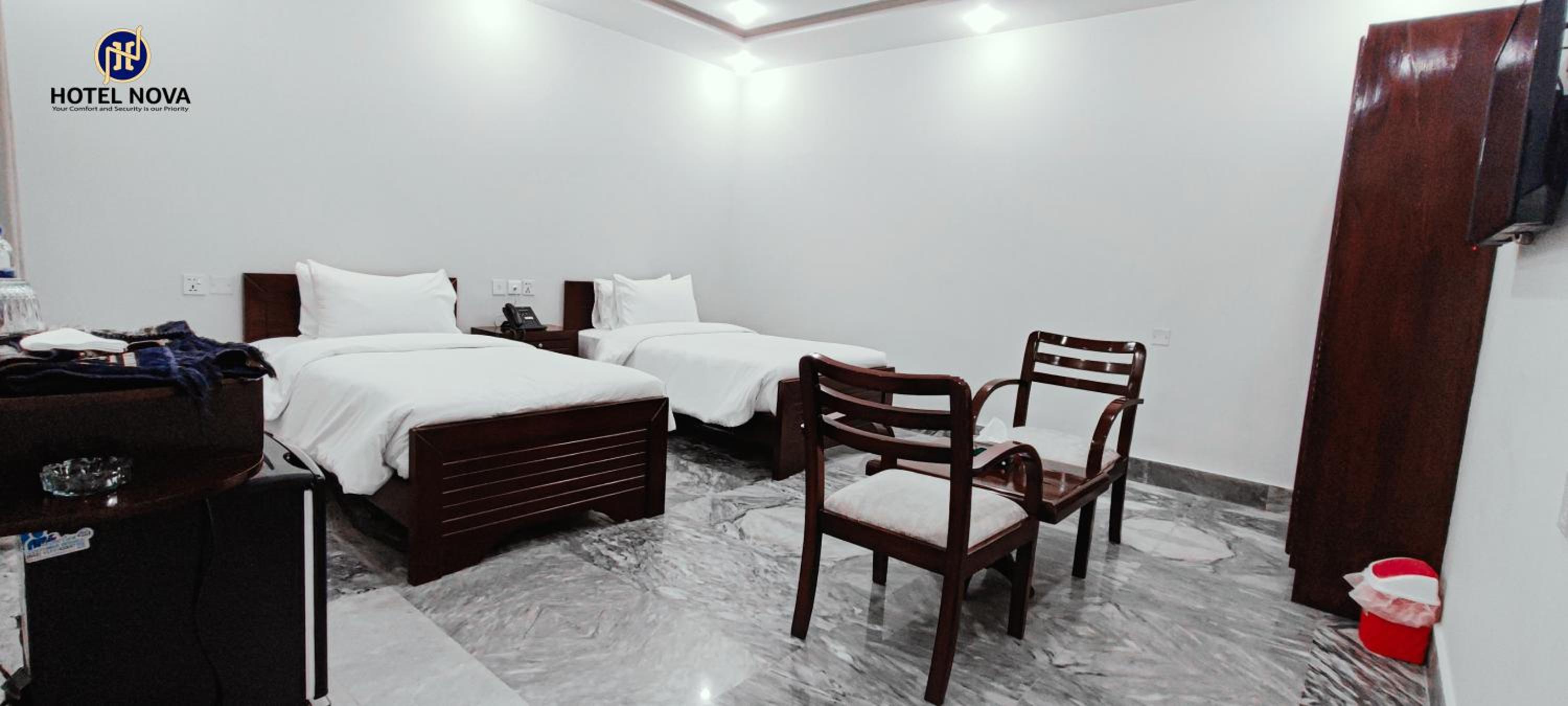 Standard Twin Room - Photo 5