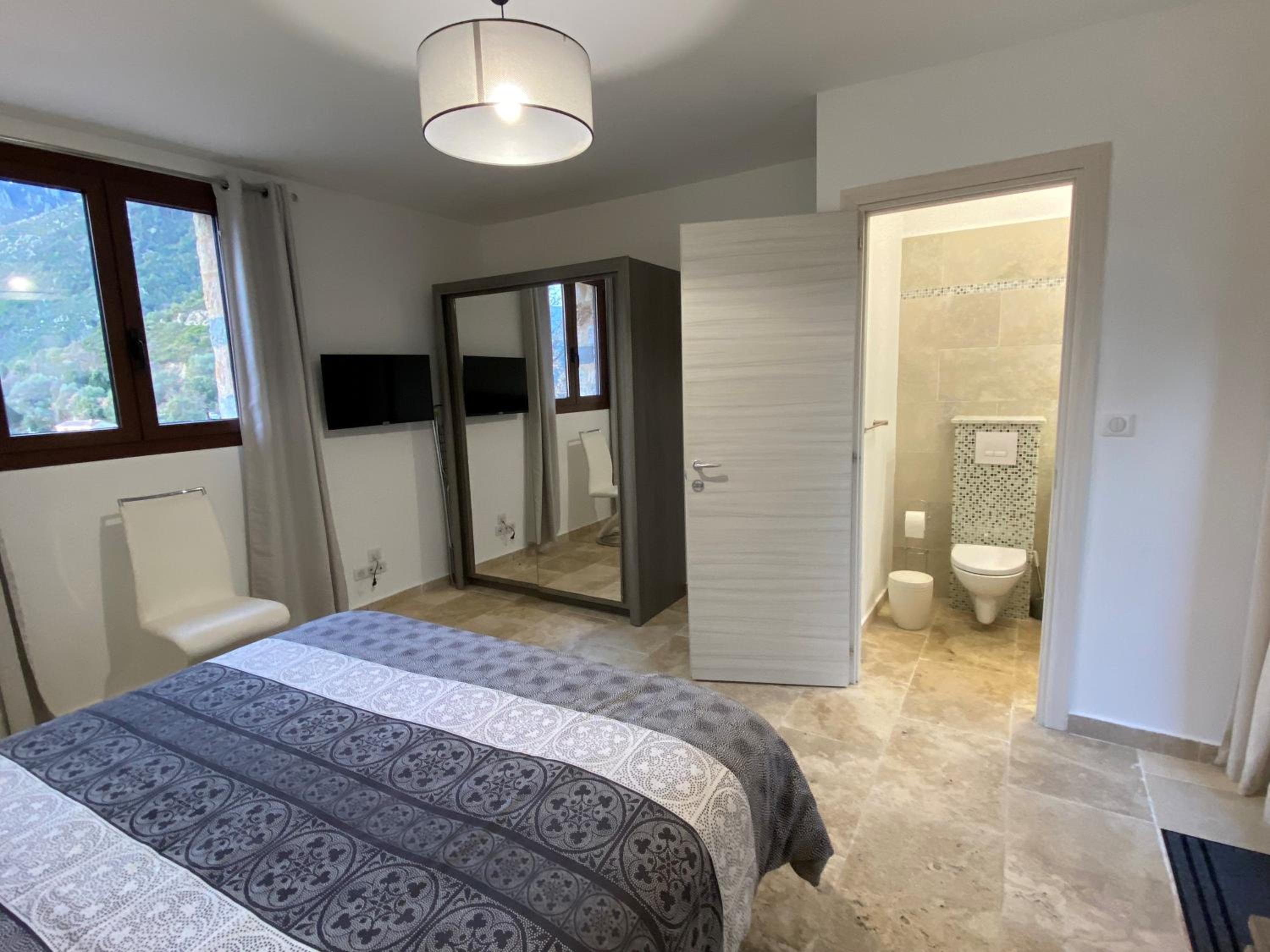 Double Room with Mountain View photo 1
