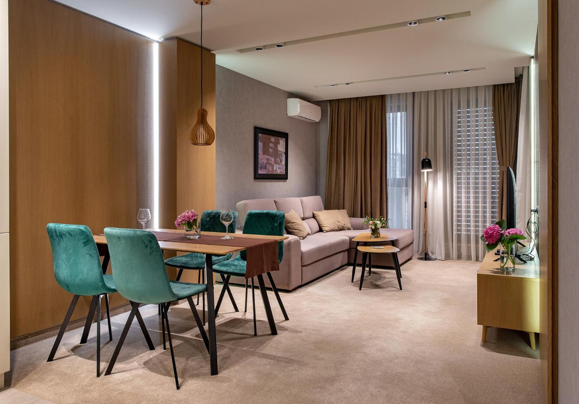 Apartment with Terrace photo 2