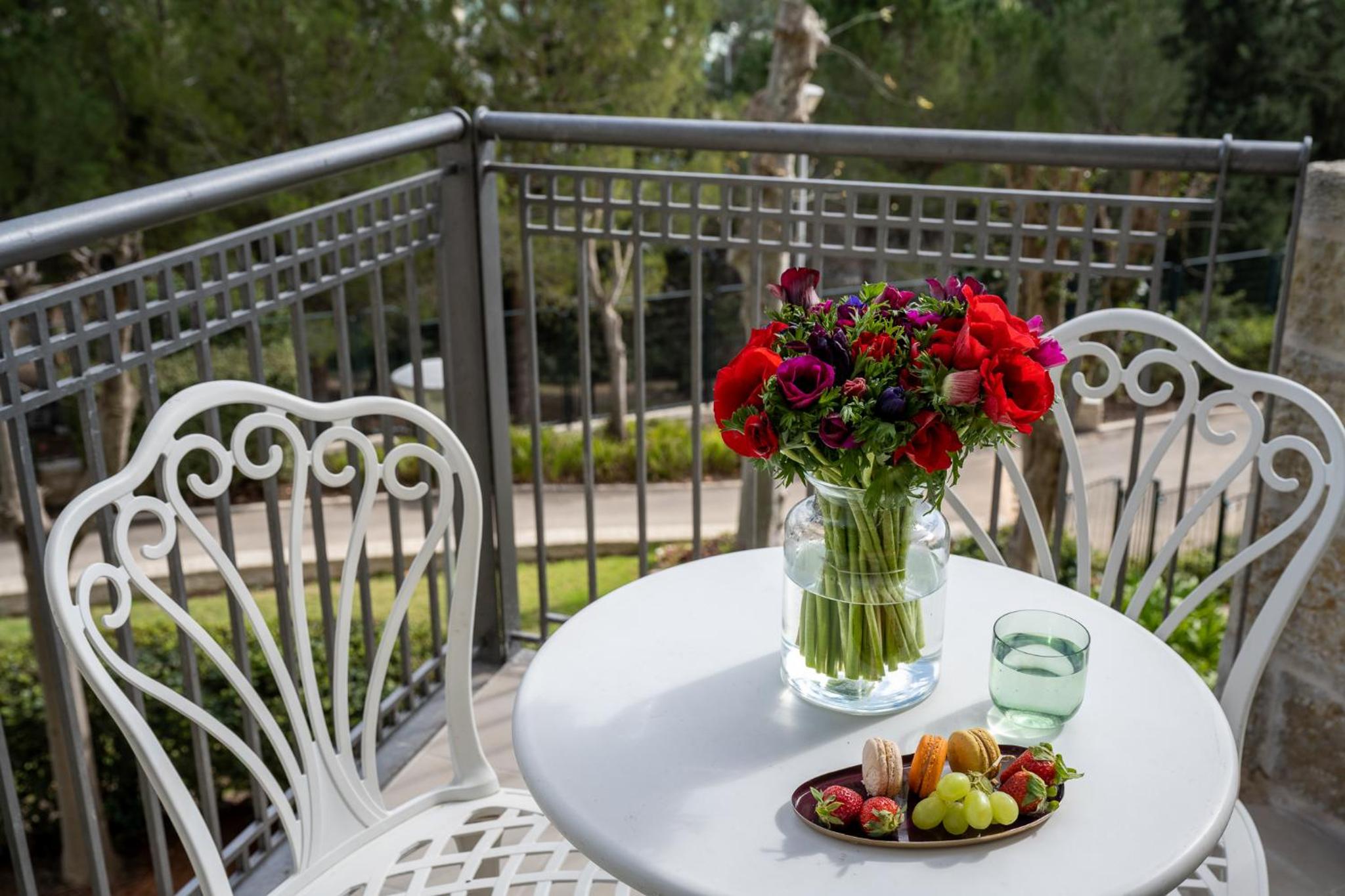 Double or Twin Room with Balcony - Photo 6
