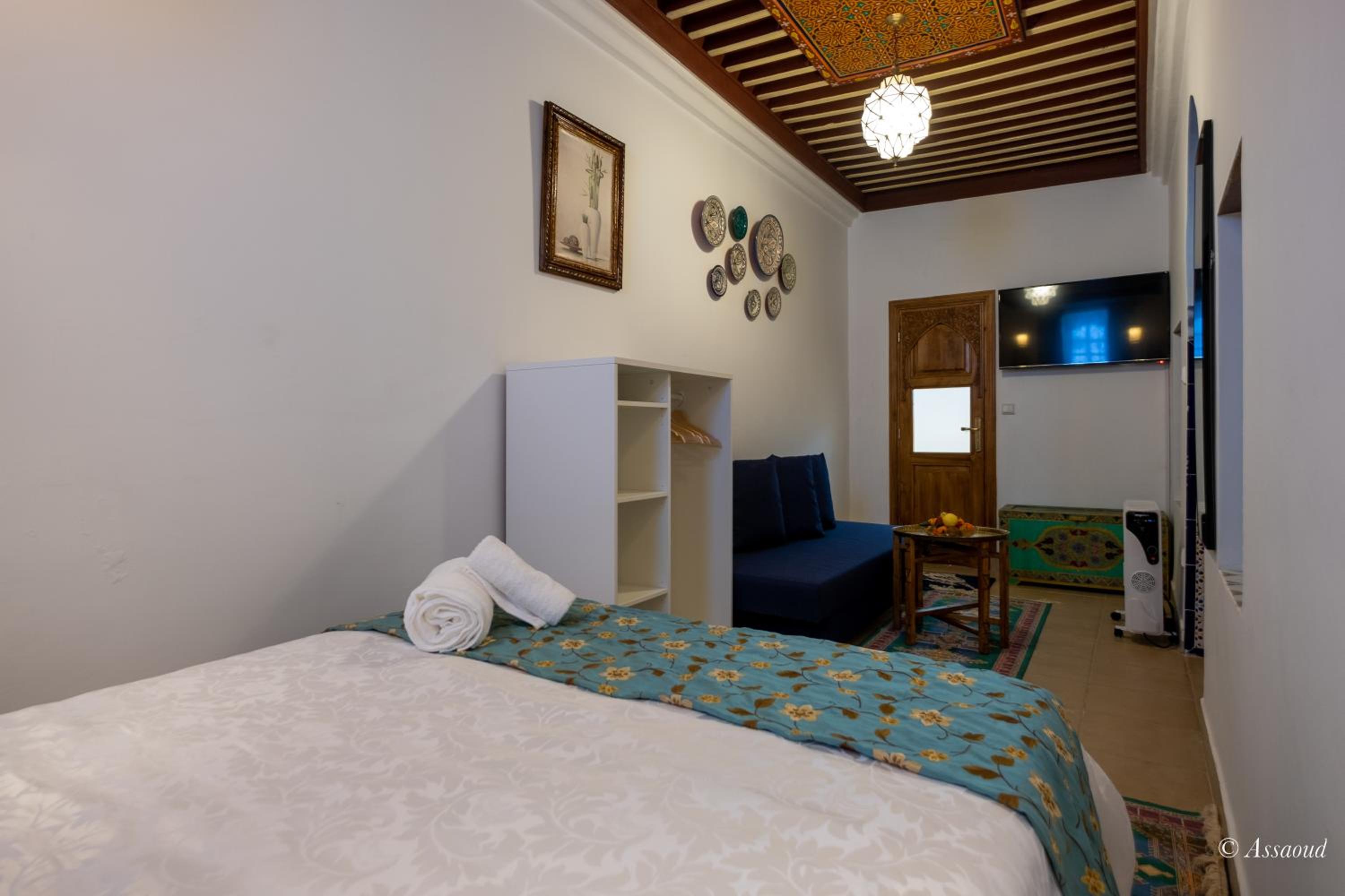 Deluxe Double Room (2 Adults + 1 Child) photo 2
