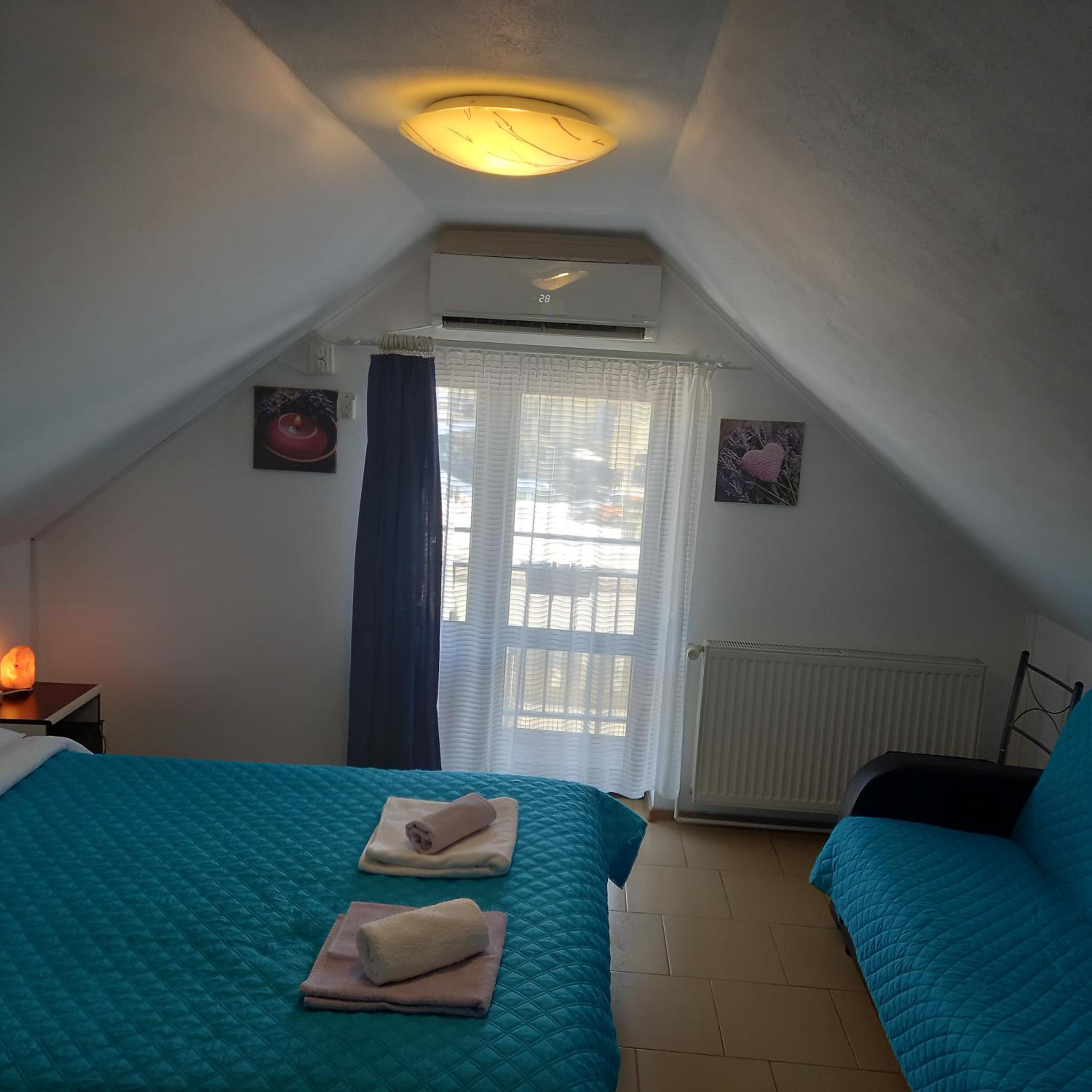 Attic Studio with Balcony  - Photo 8
