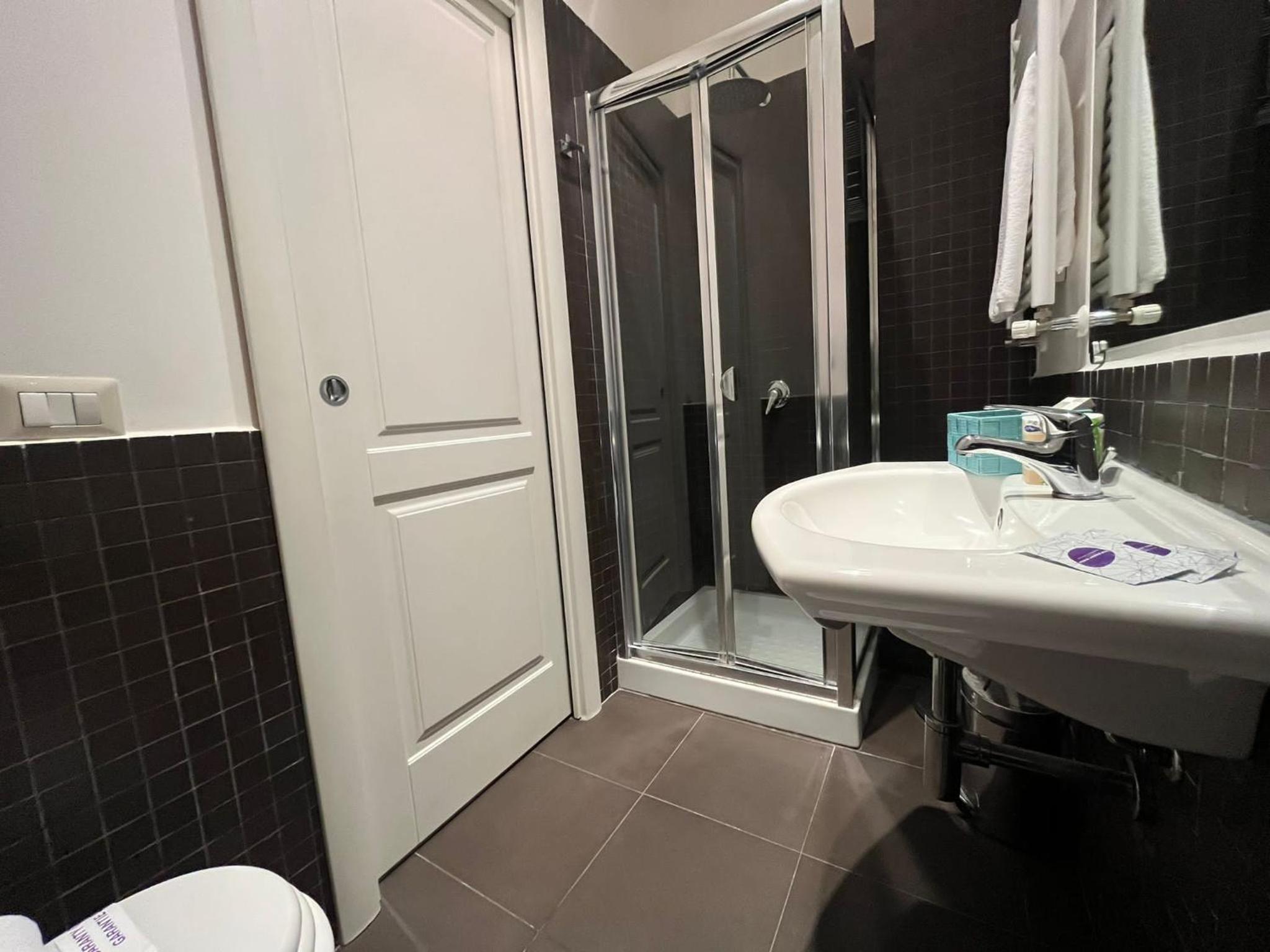 Junior Suite with Terrace - Photo 2