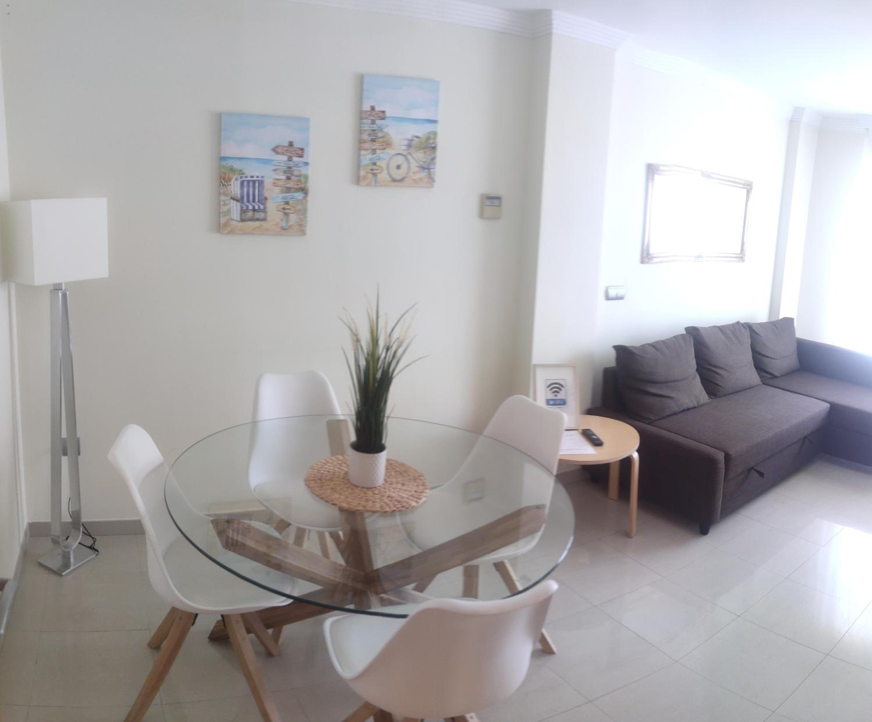 One-Bedroom Apartment photo 3