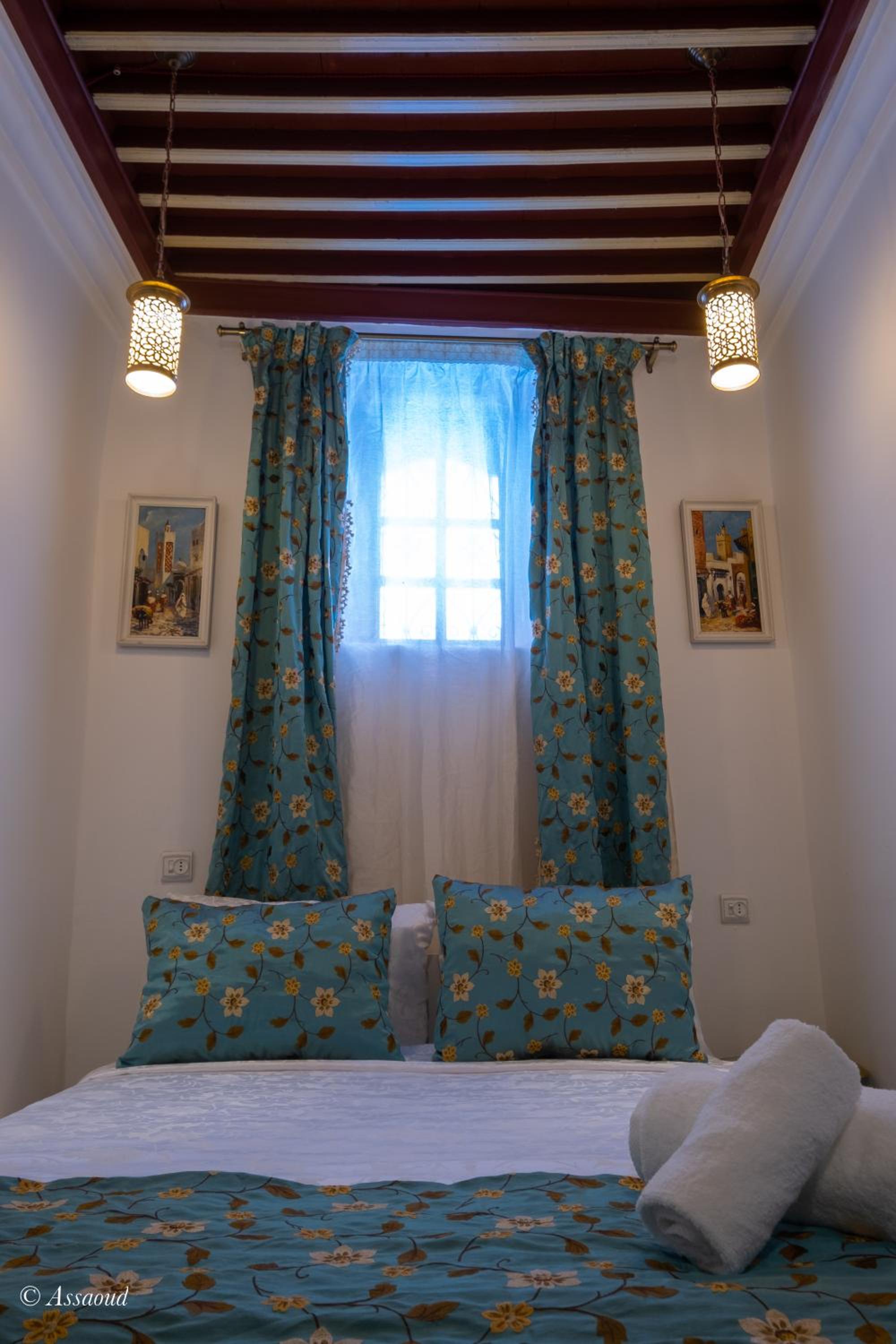 Deluxe Double Room (2 Adults + 1 Child)