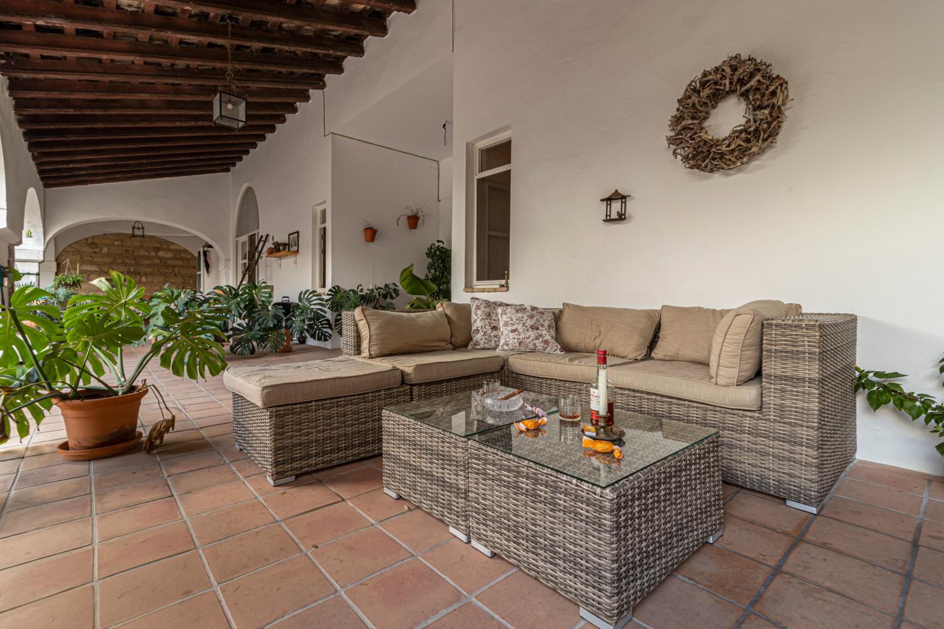 Apartment with Terrace - Photo 25