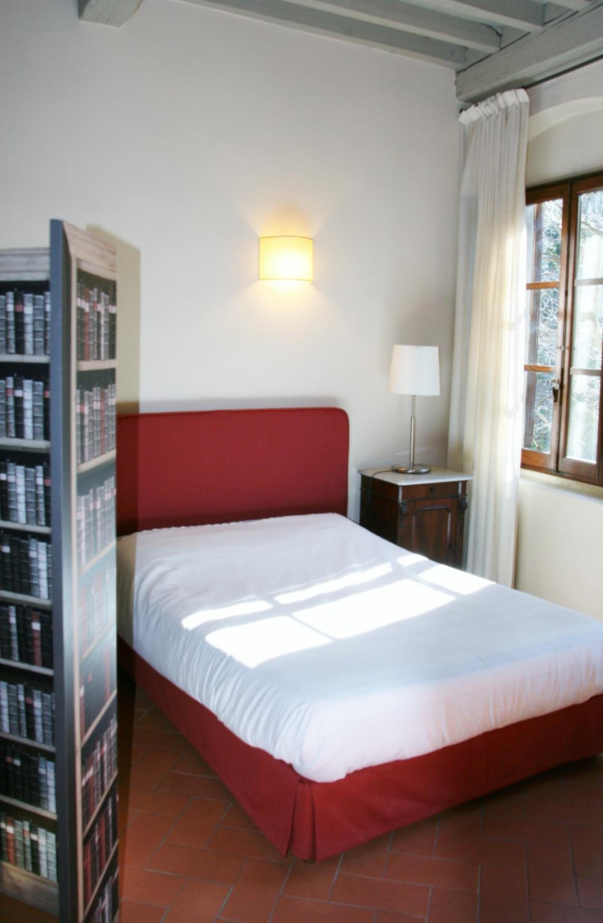 Studio Apartment photo 1