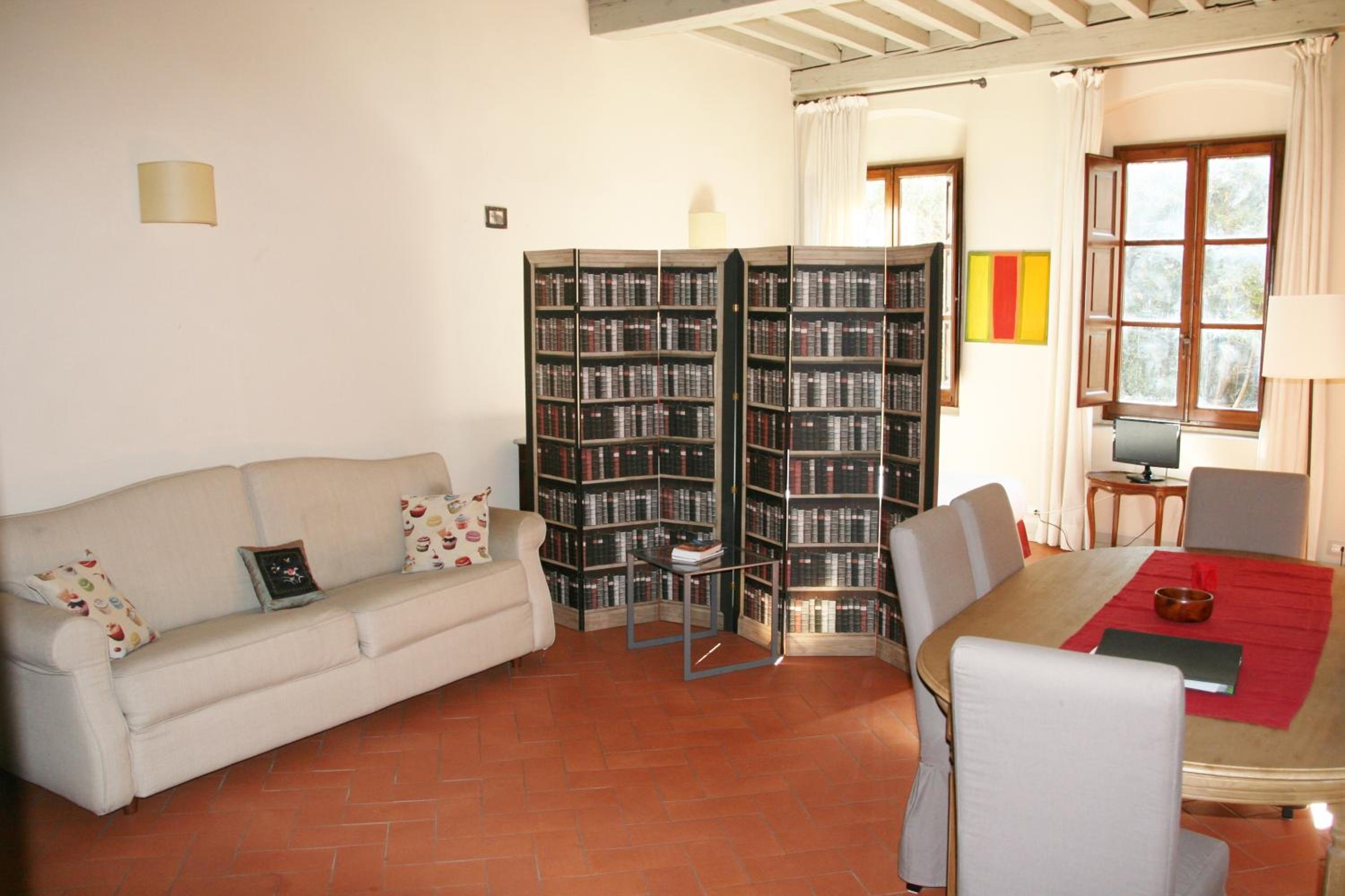 Studio Apartment photo 3