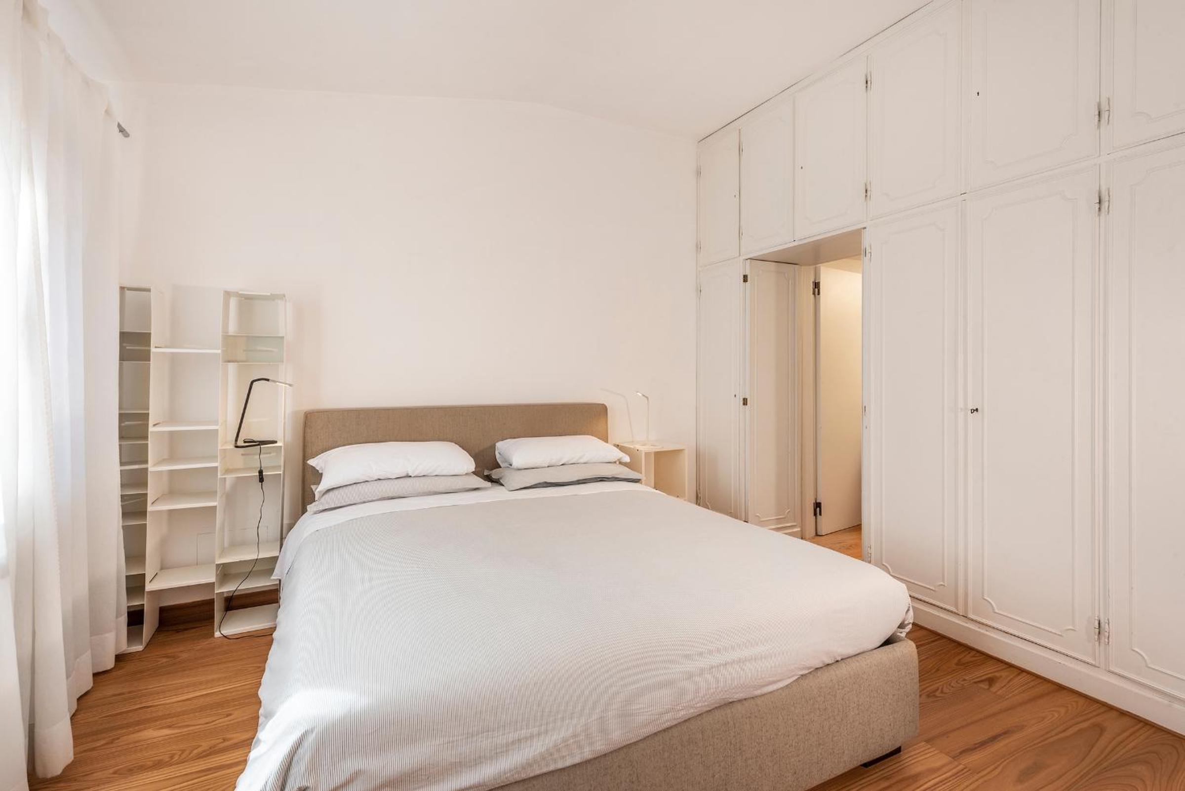 Two-Bedroom Apartment with Terrace photo 2