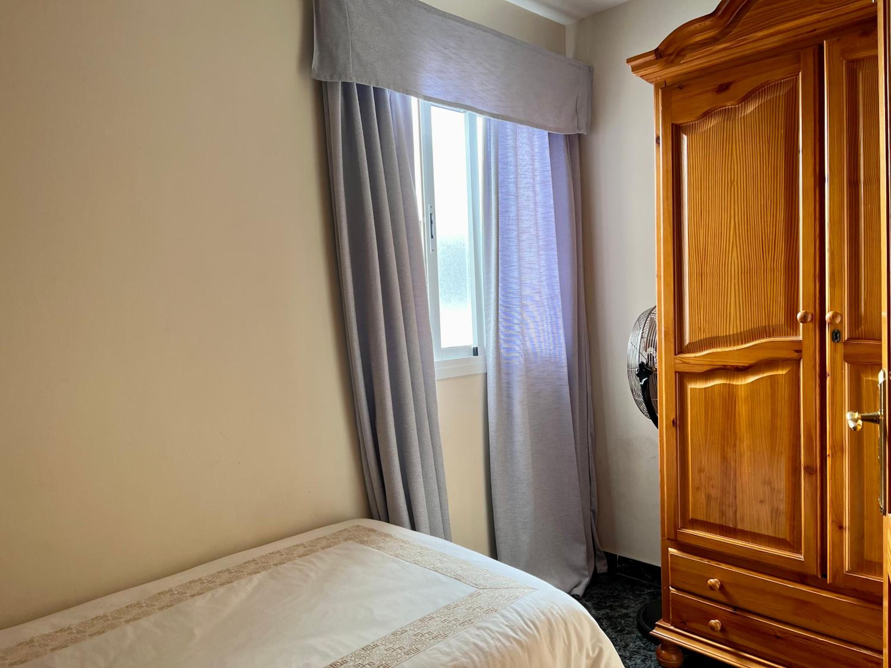 Two-Bedroom Apartment with Mountain View photo 2