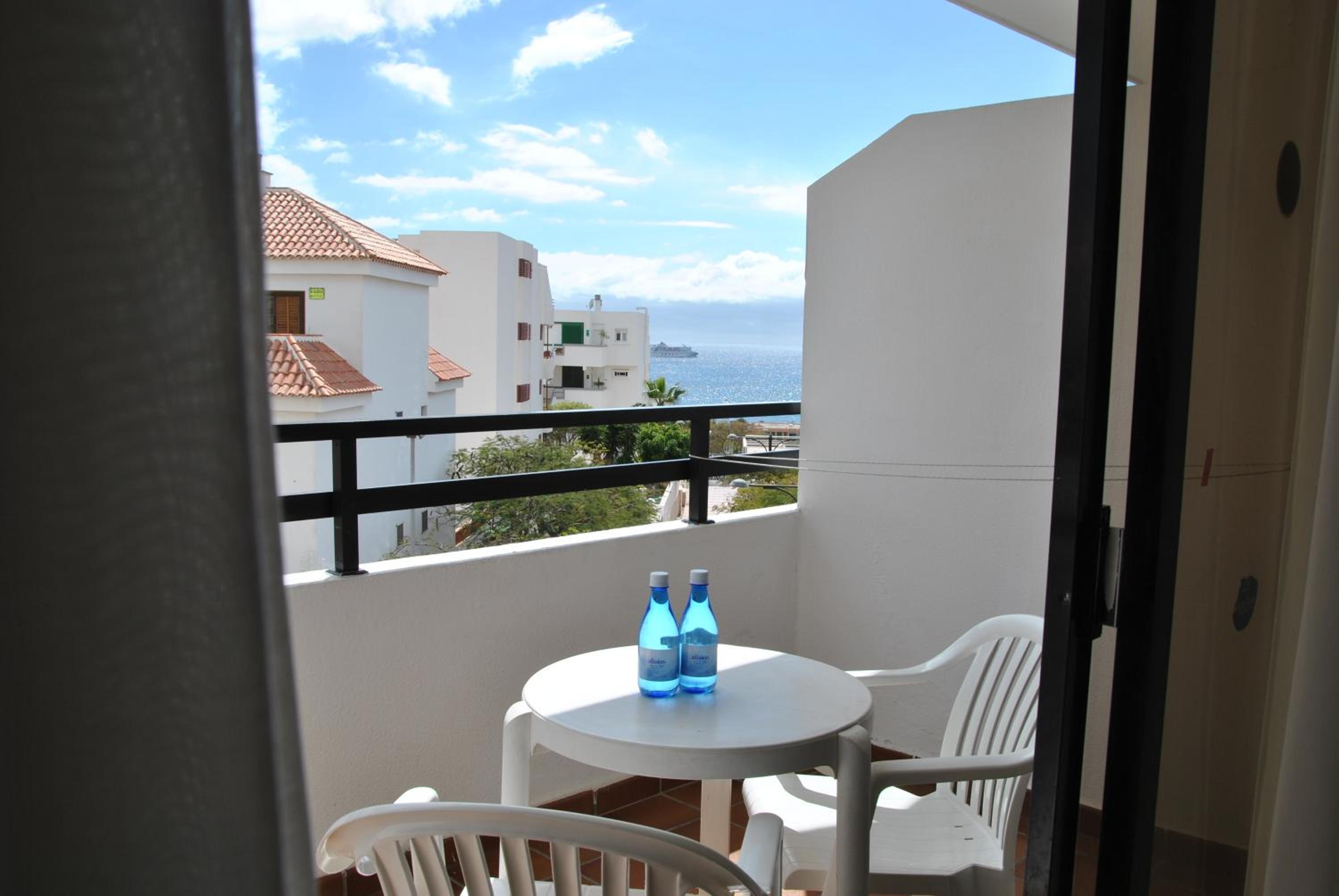 Superior Studio with Solarium (2 Adults) - Photo 9