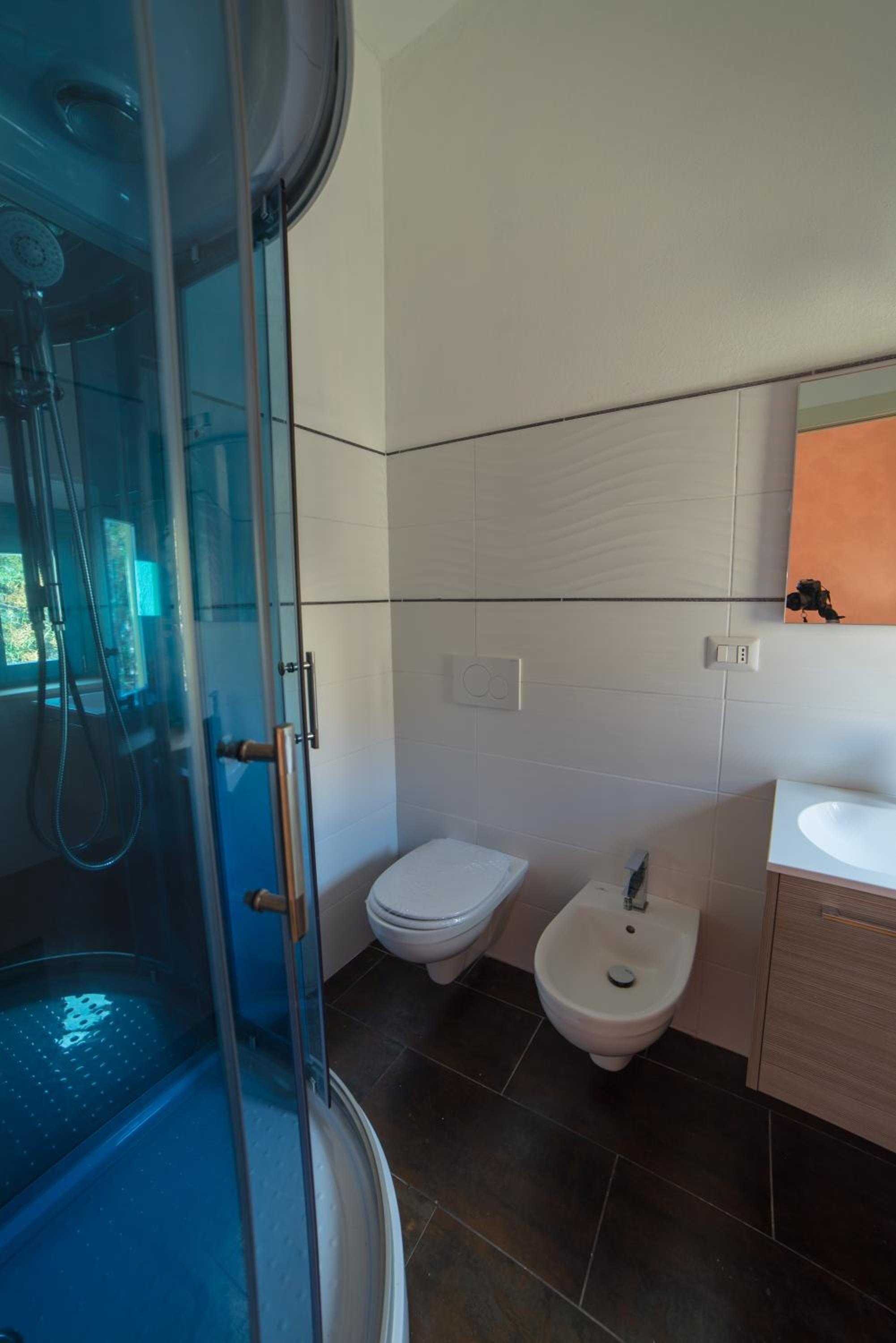 Double or Twin Room - Photo 9