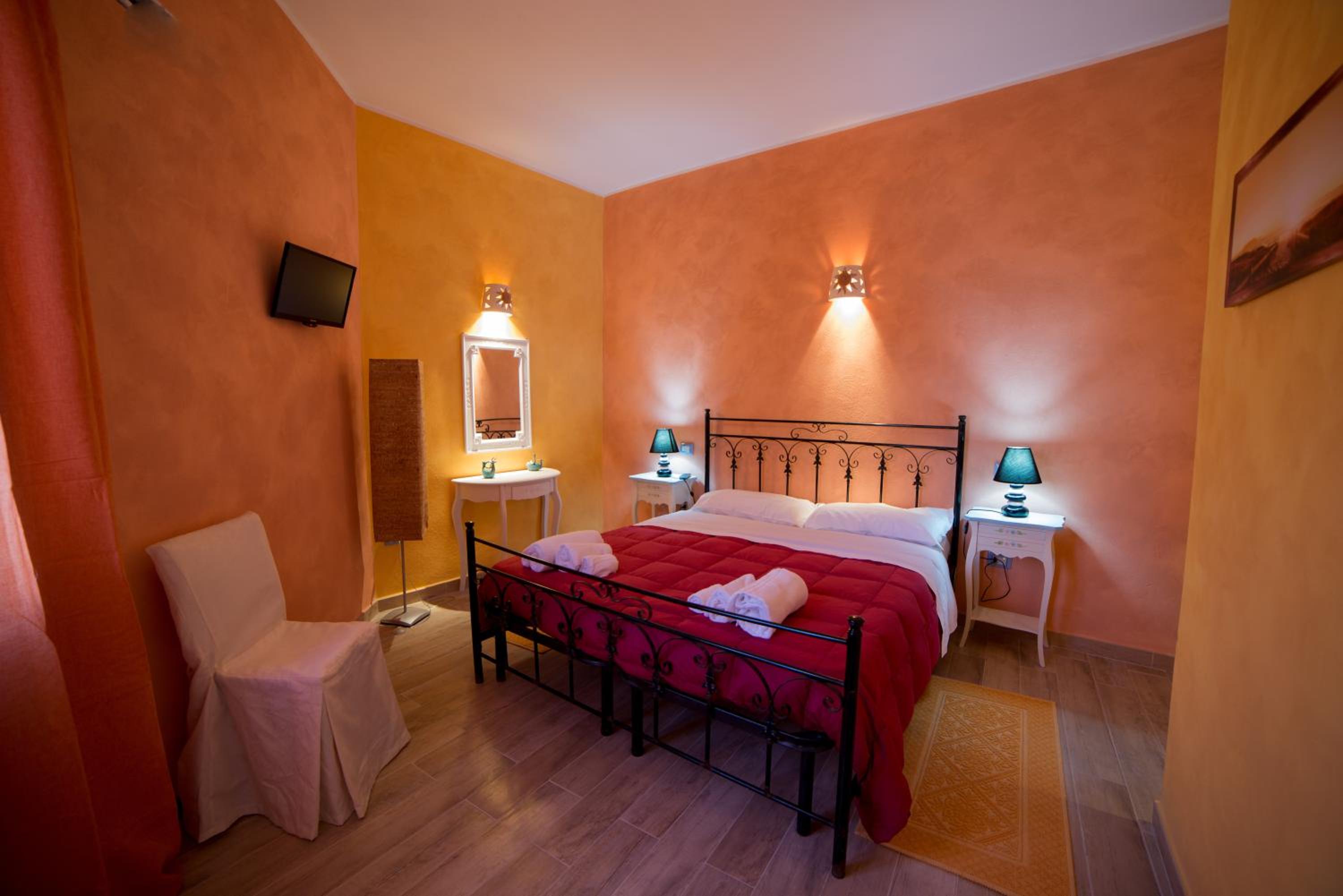 Double Room with Extra Bed - Photo 3