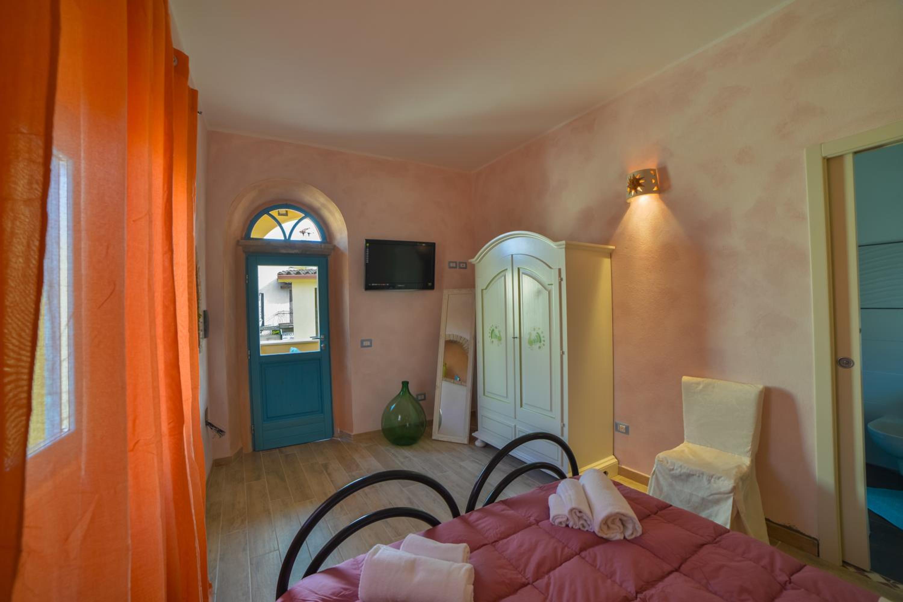 Double or Twin Room - Photo 1