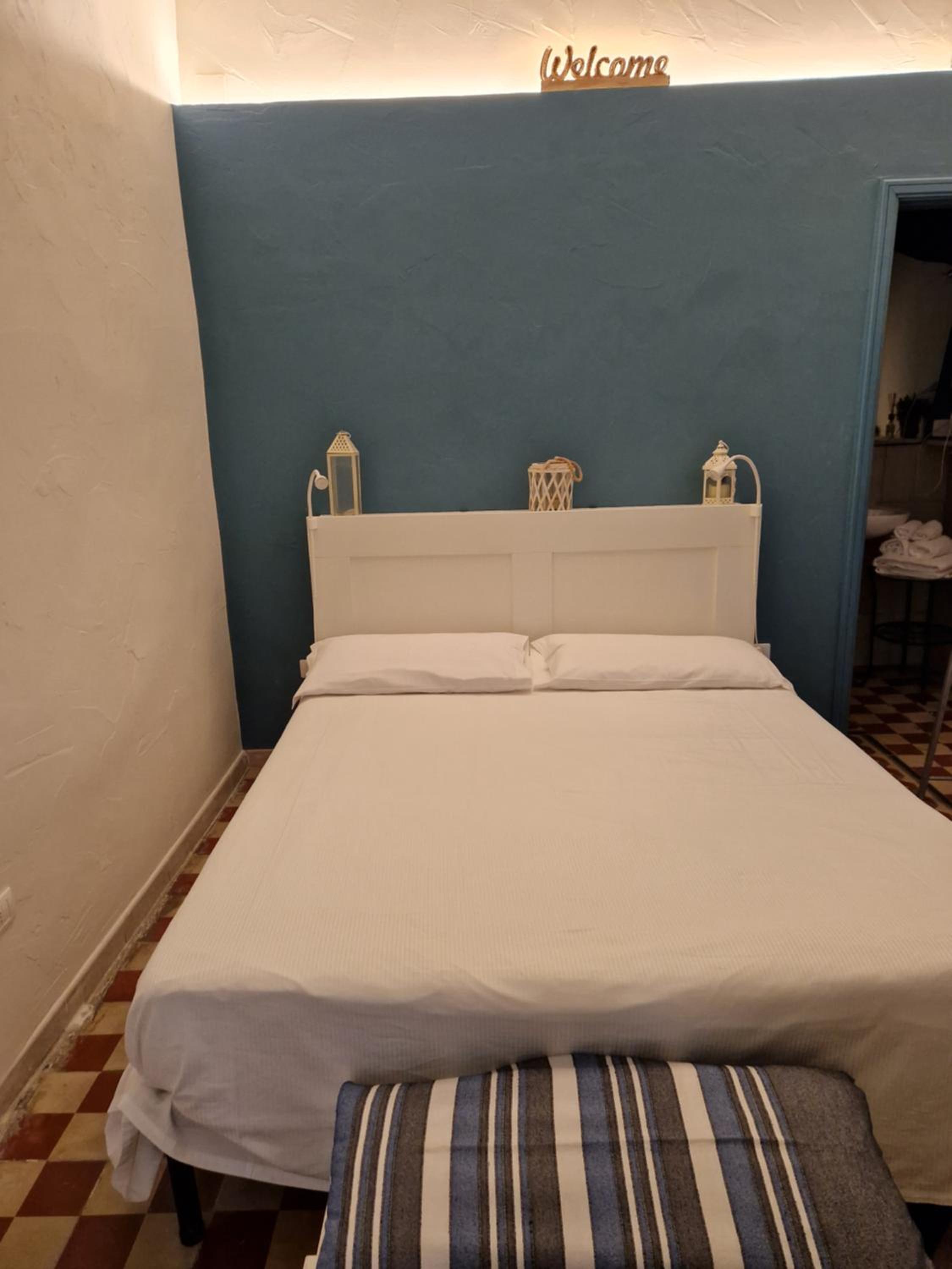 Double or Twin Room with Private Bathroom photo 1