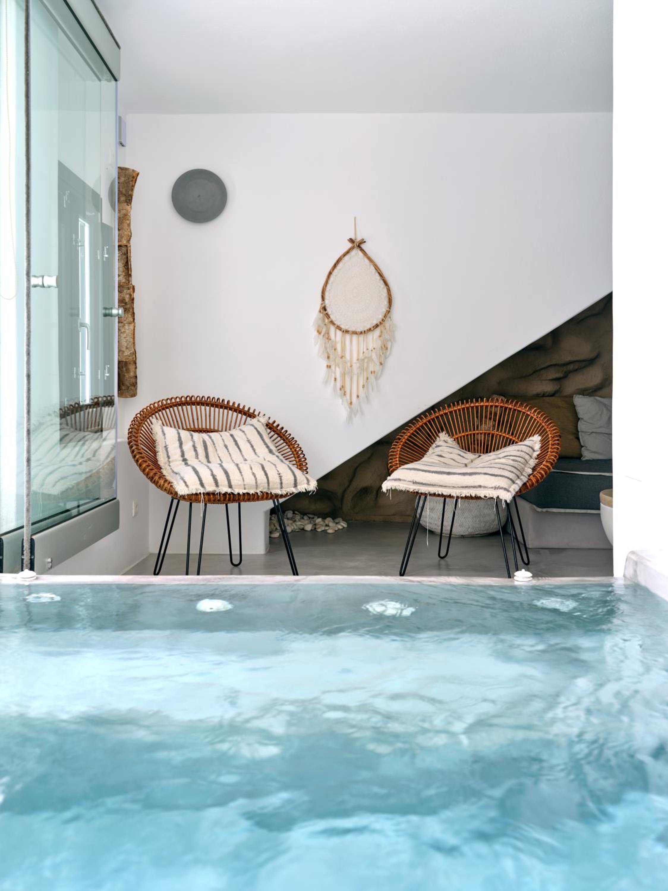 Honeymoon Suite Outdoor Hot Tub - Photo 8