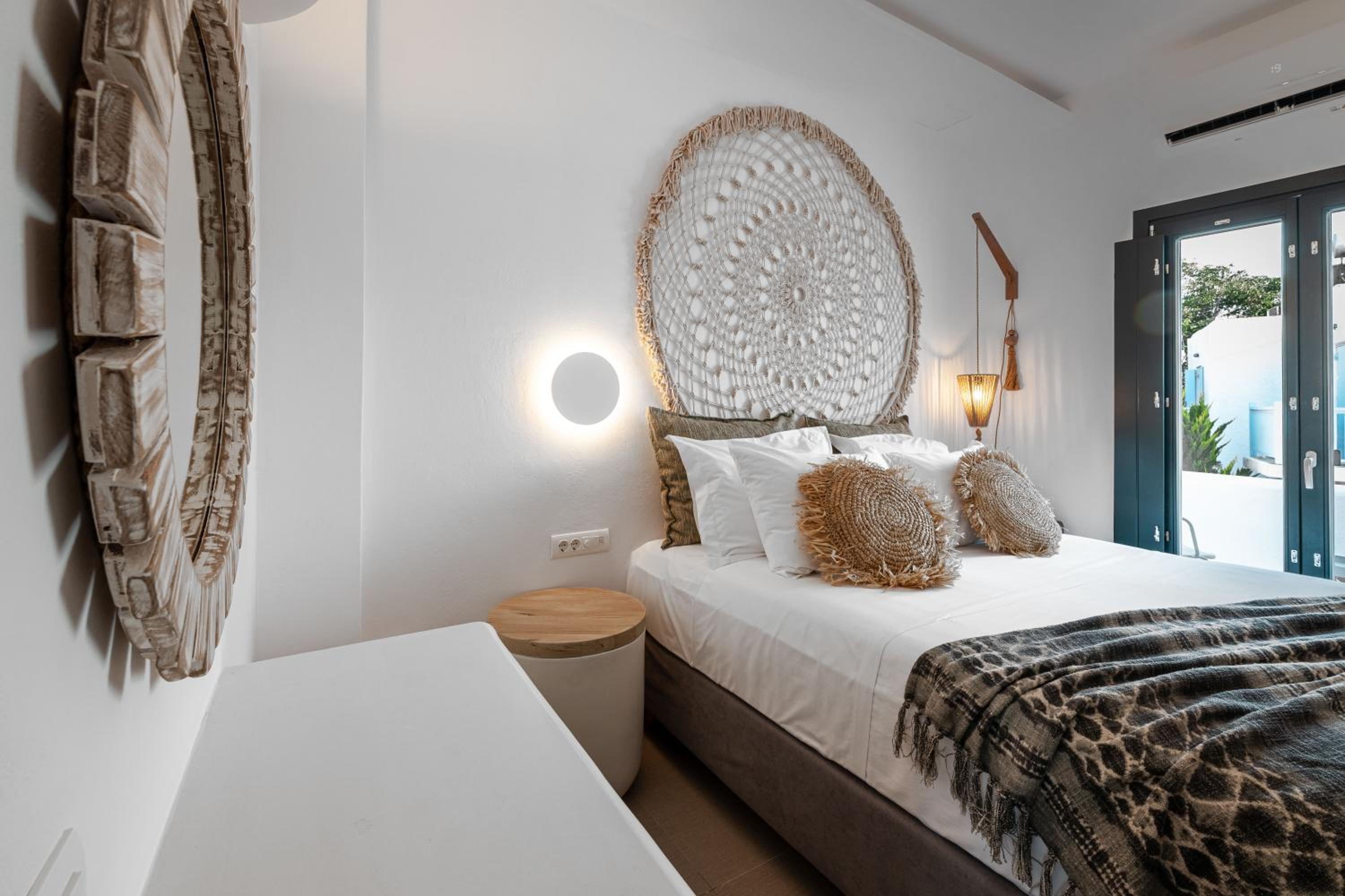 Superior Suite Outdoor Hot Tub