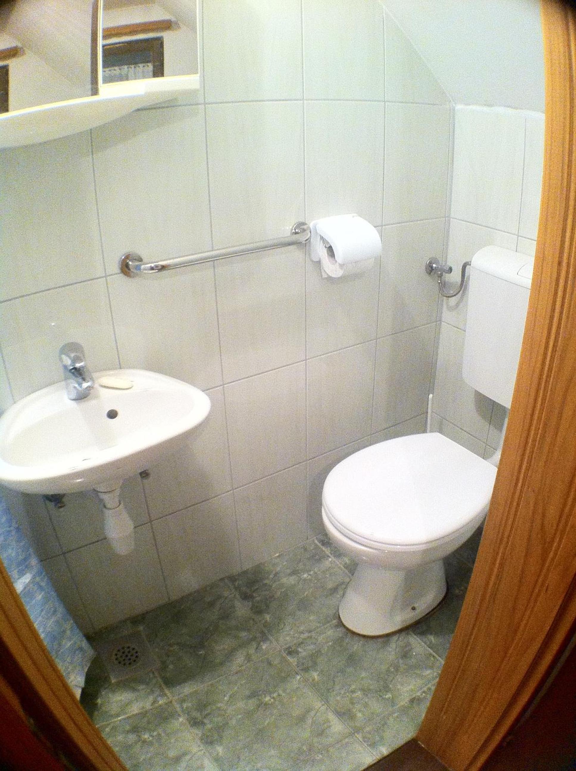 Double Room - Photo 14