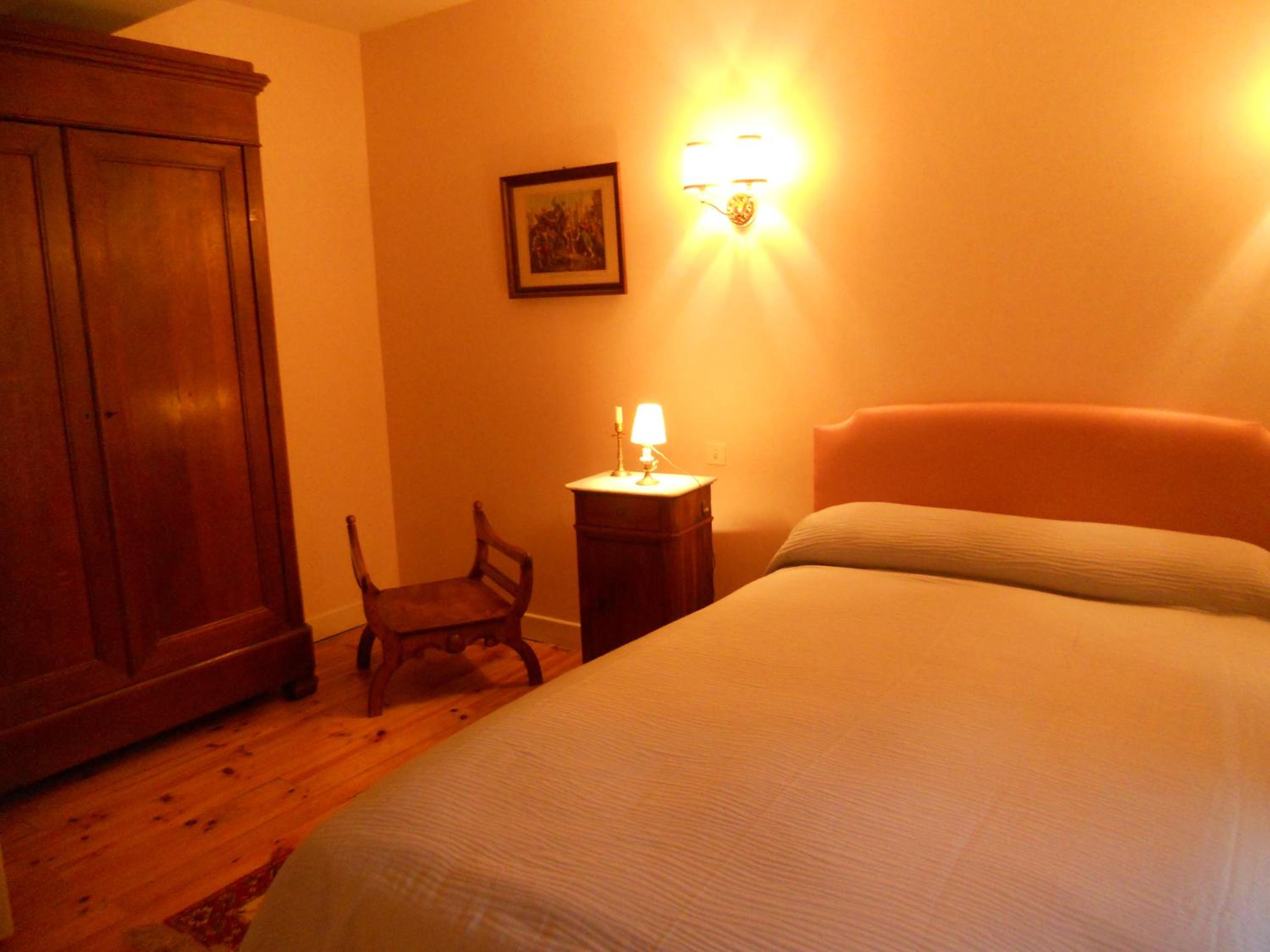 Standard Double Room - Photo 2