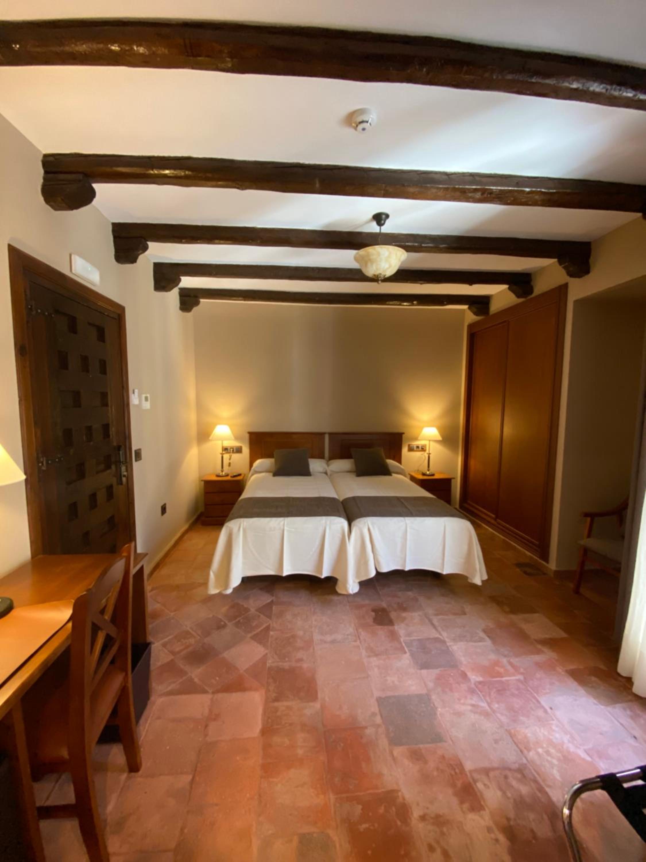 Standard Double Room - Photo 1