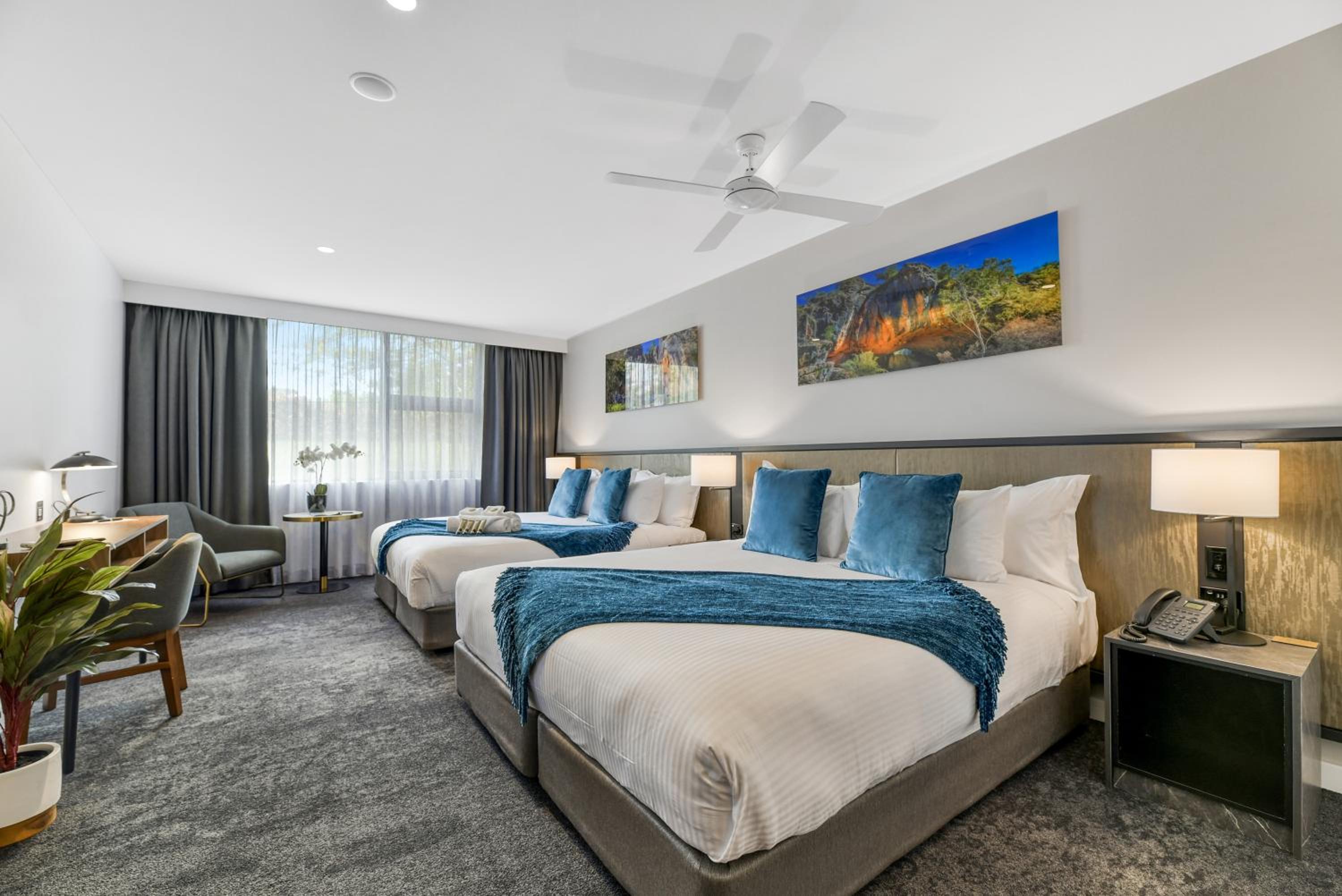 Family King Suite - Photo 5