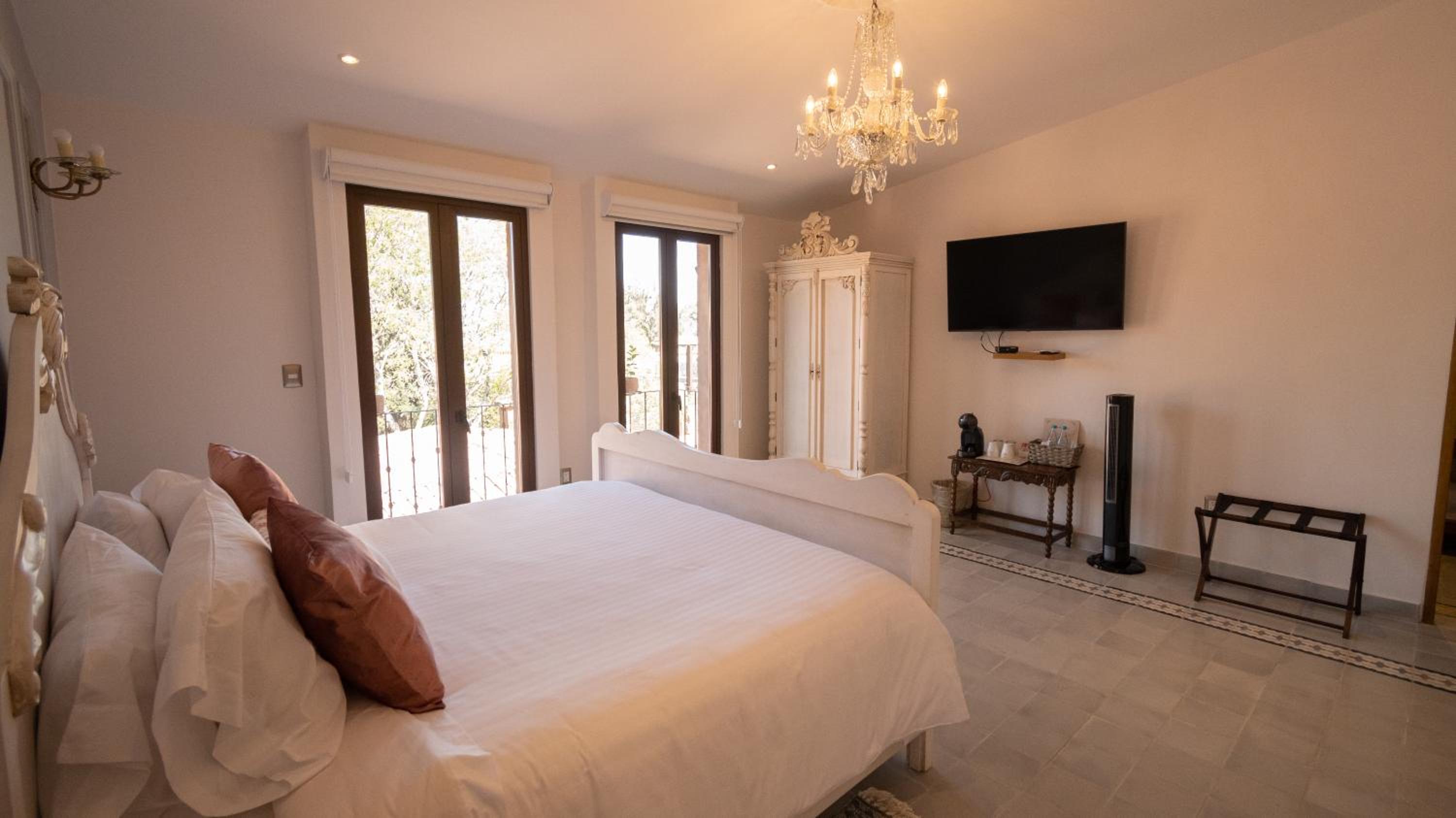 Deluxe Suite