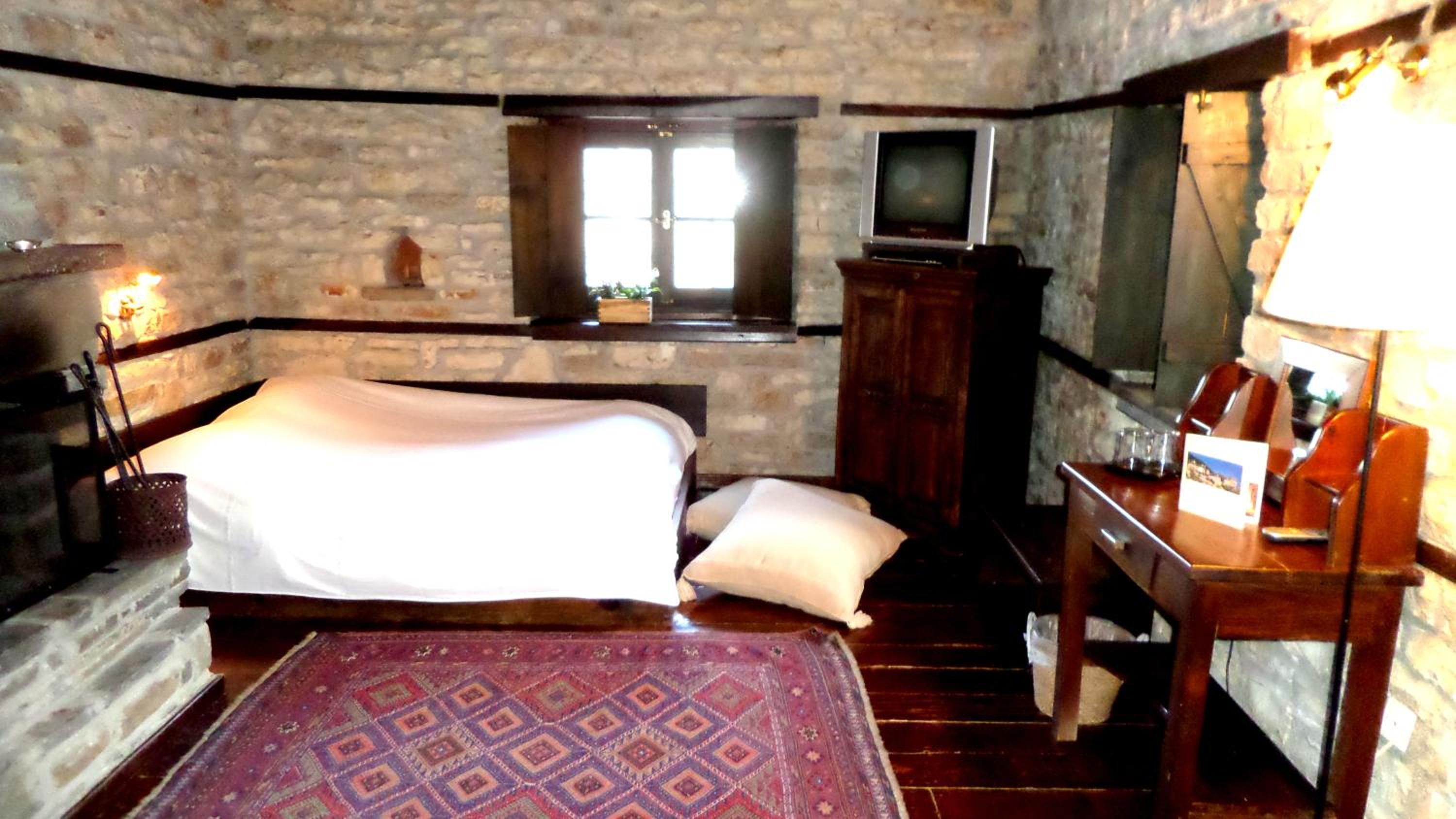 Quadruple Room - Photo 1
