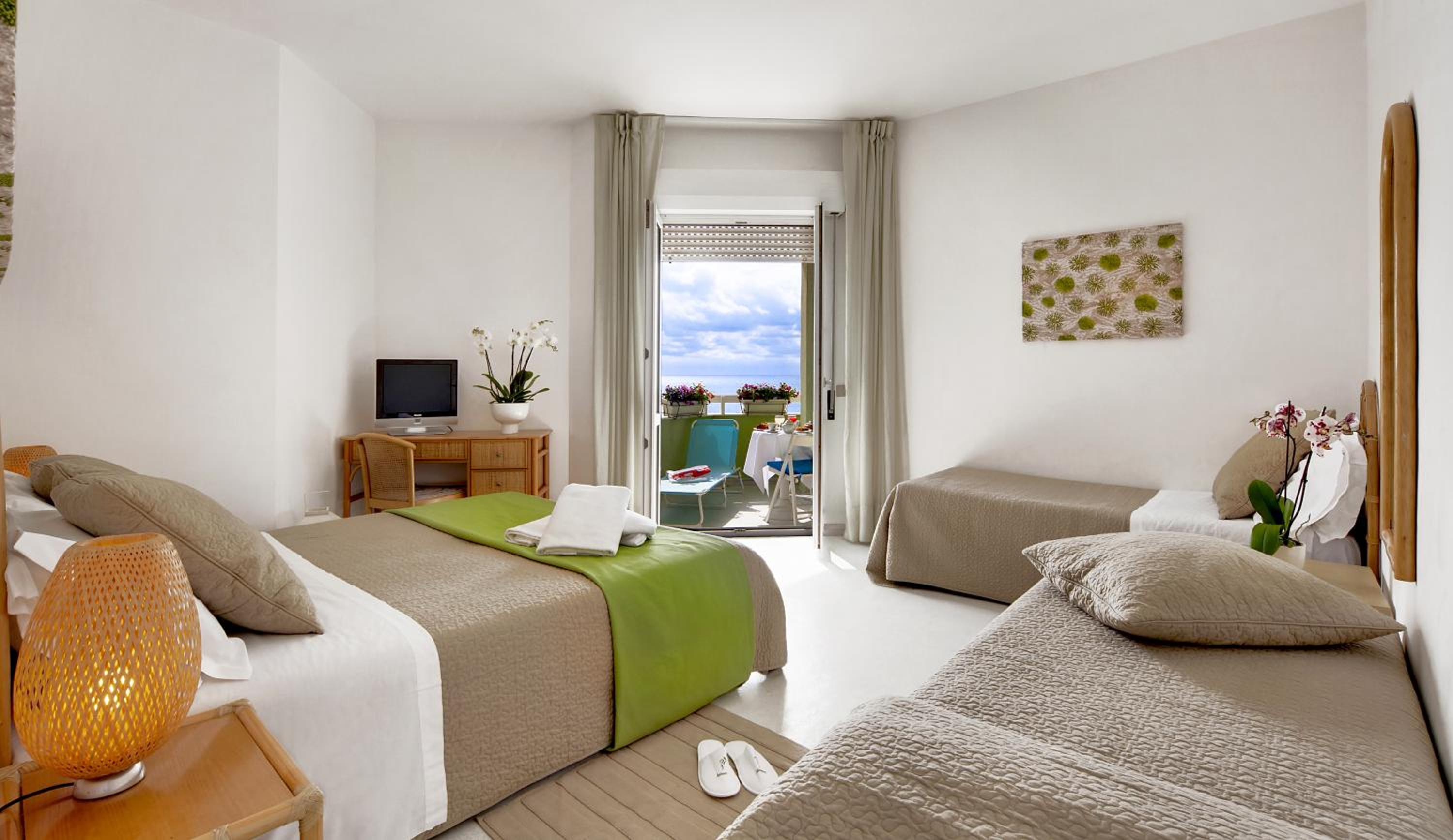 Quadruple Room photo 1