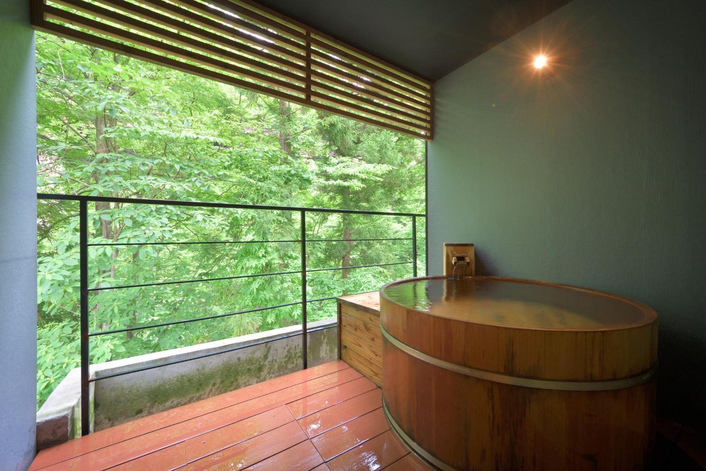Apple Orange(Wood Terrace with Outside Hot Spring) - Photo 2