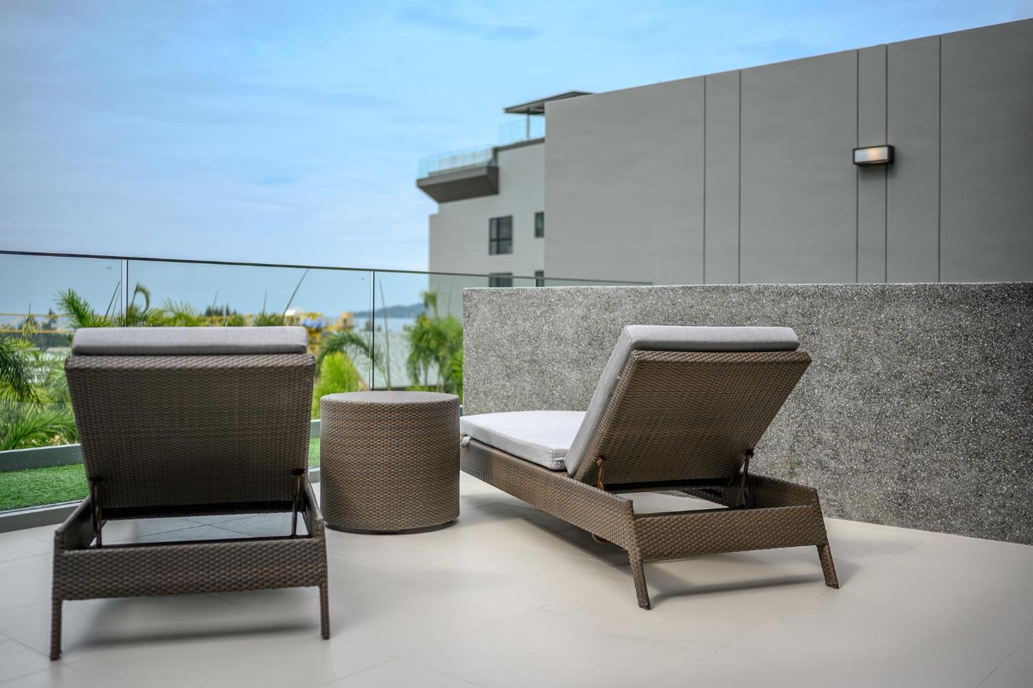 Grande 2 Bedroom Suite Ocean View with Plunge Pool - Photo 12