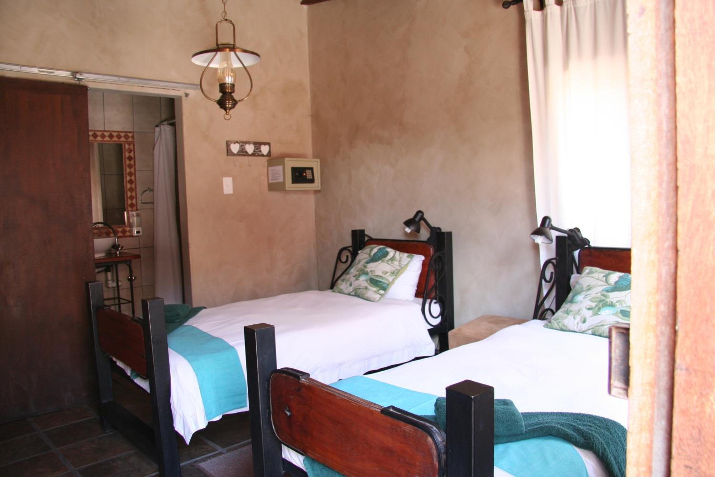 Standard Twin Room photo 1