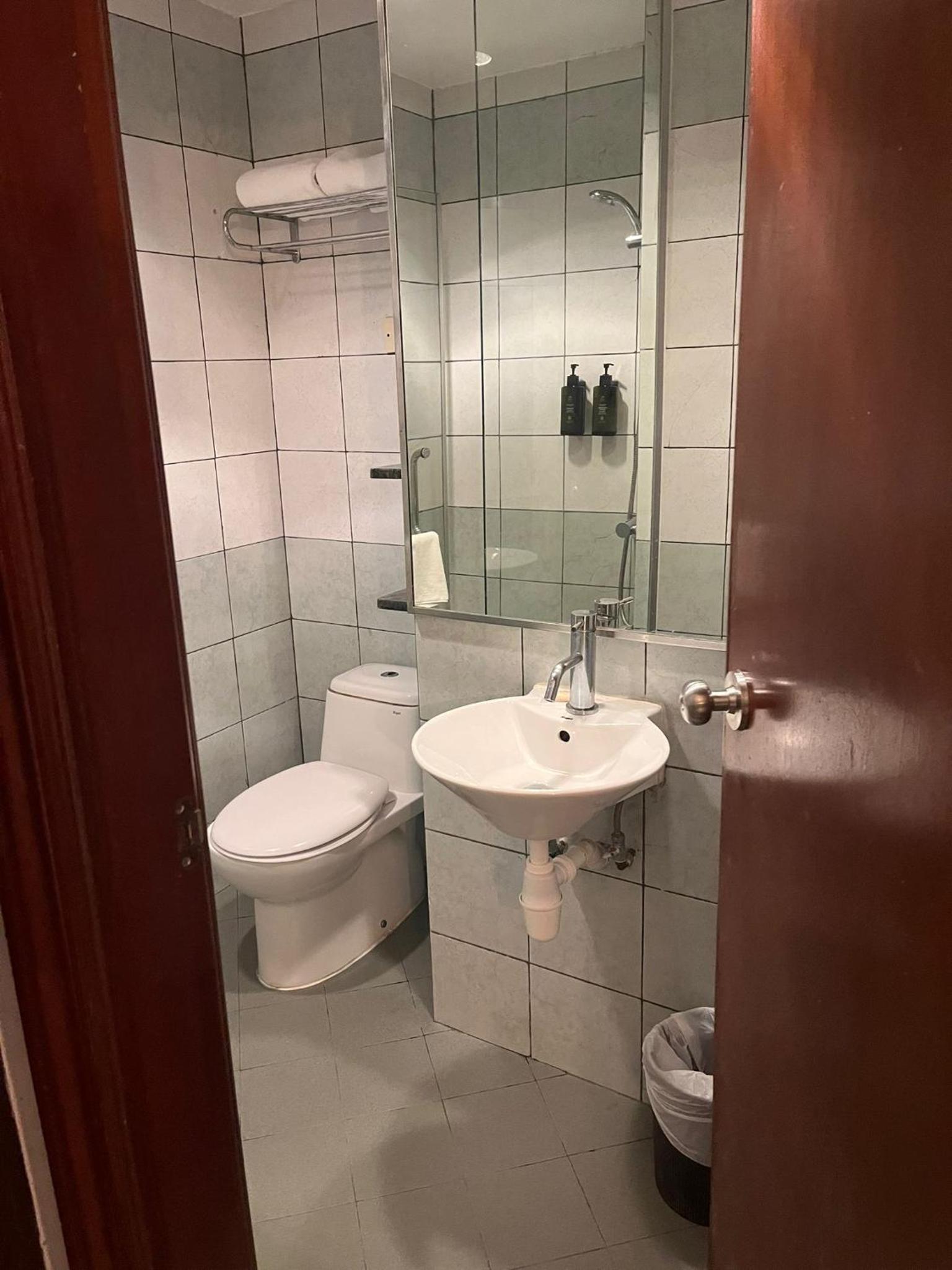 Standard Twin Room photo 2