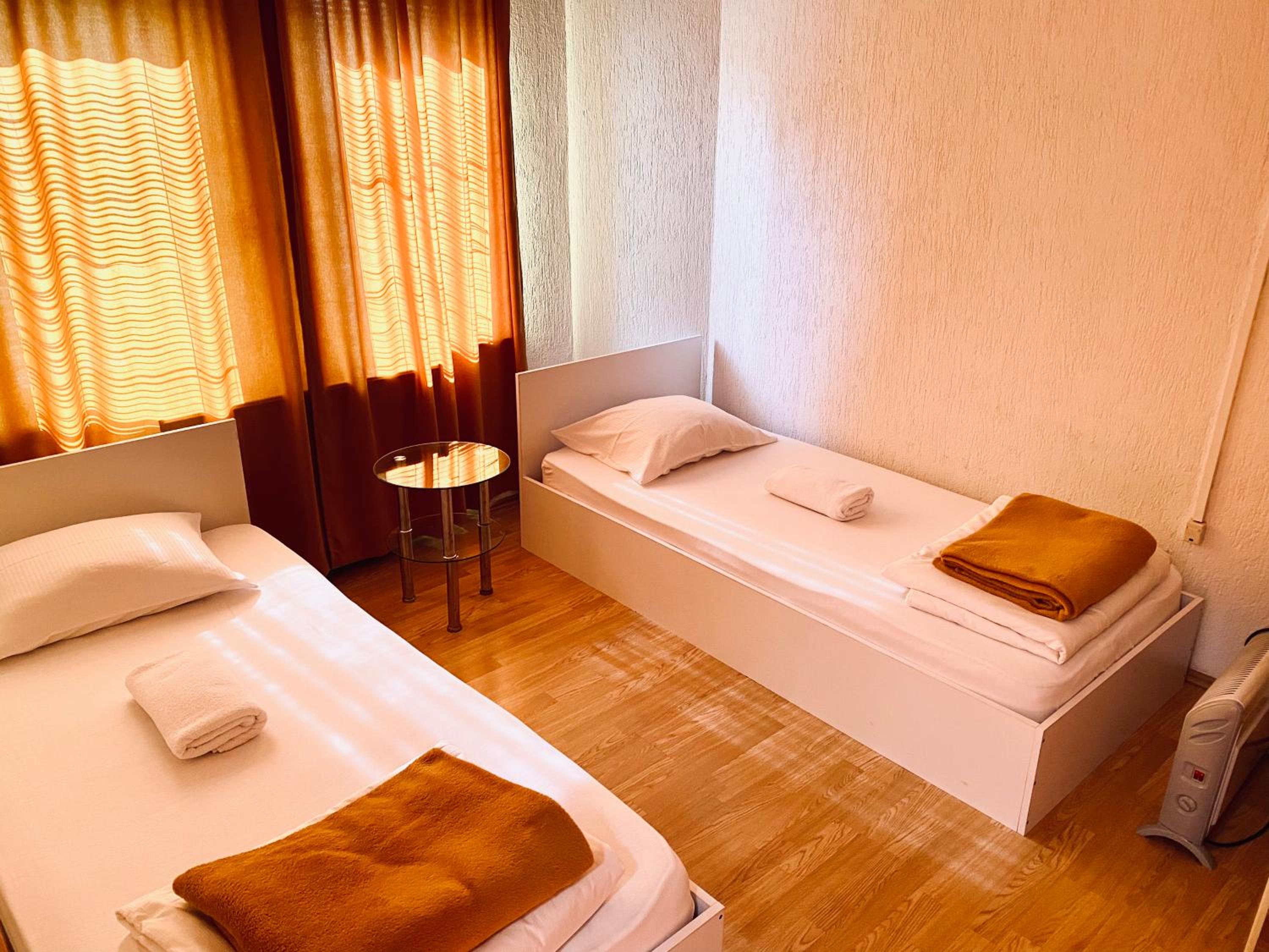 Standard Twin Room with Shared Bathroom