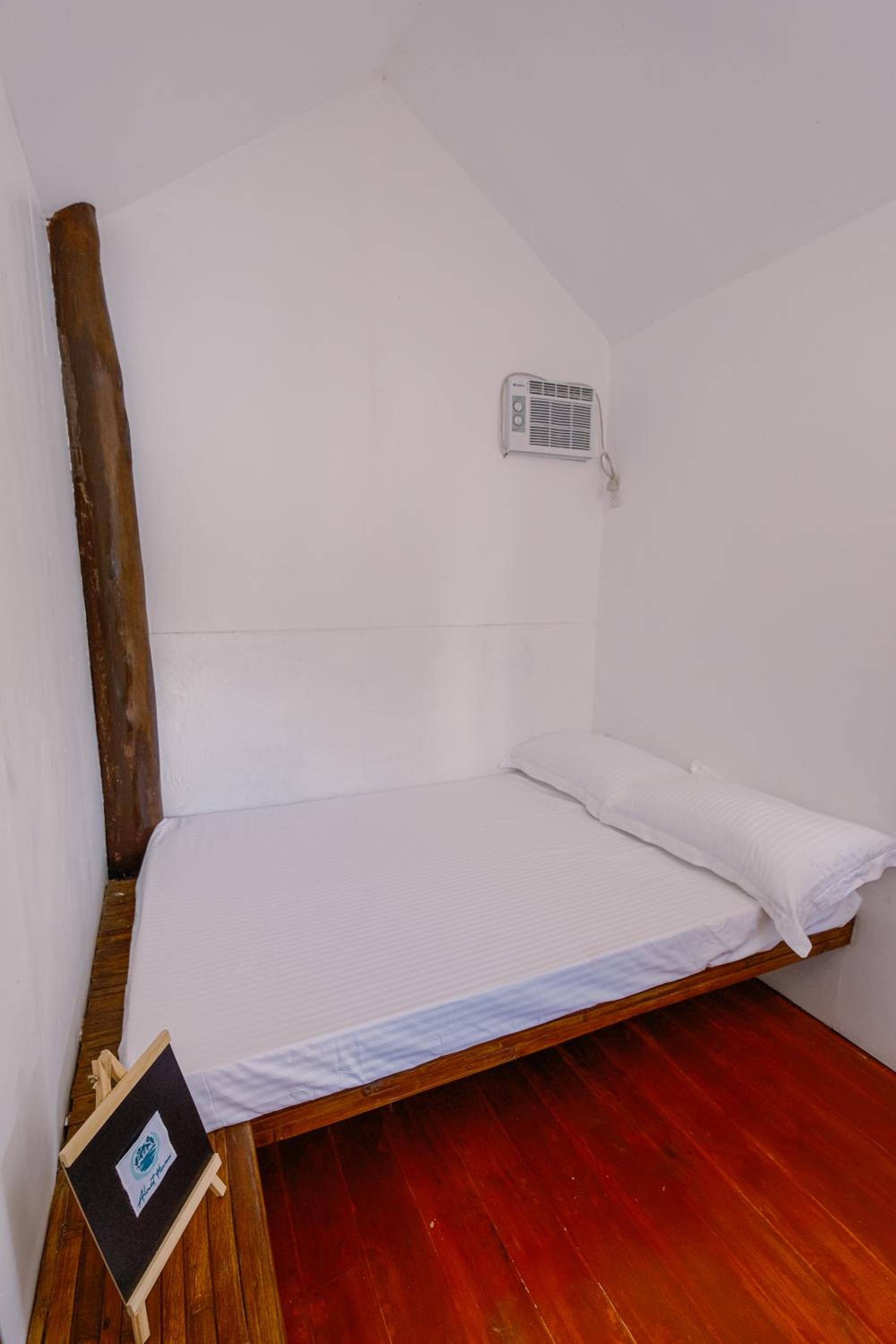 Standard Bungalow - Photo 1