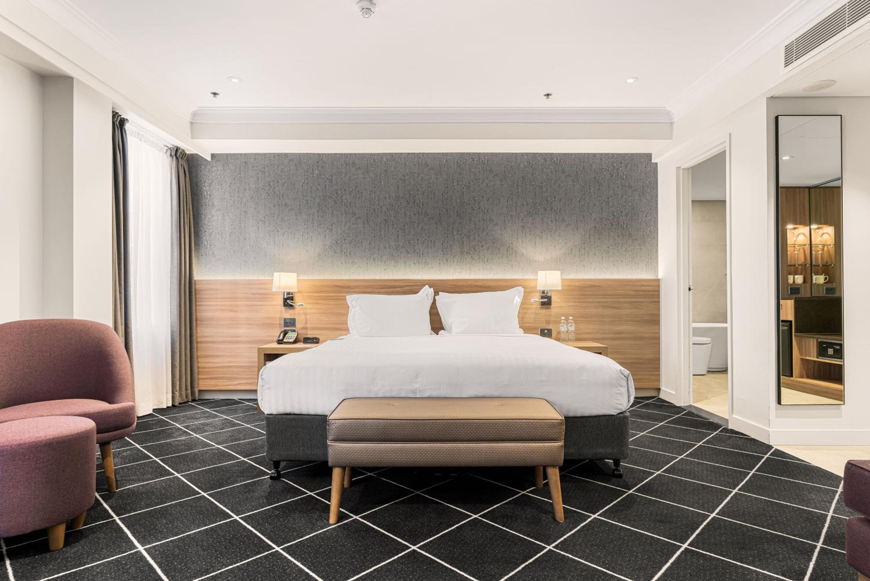Premier Suite - Photo 1
