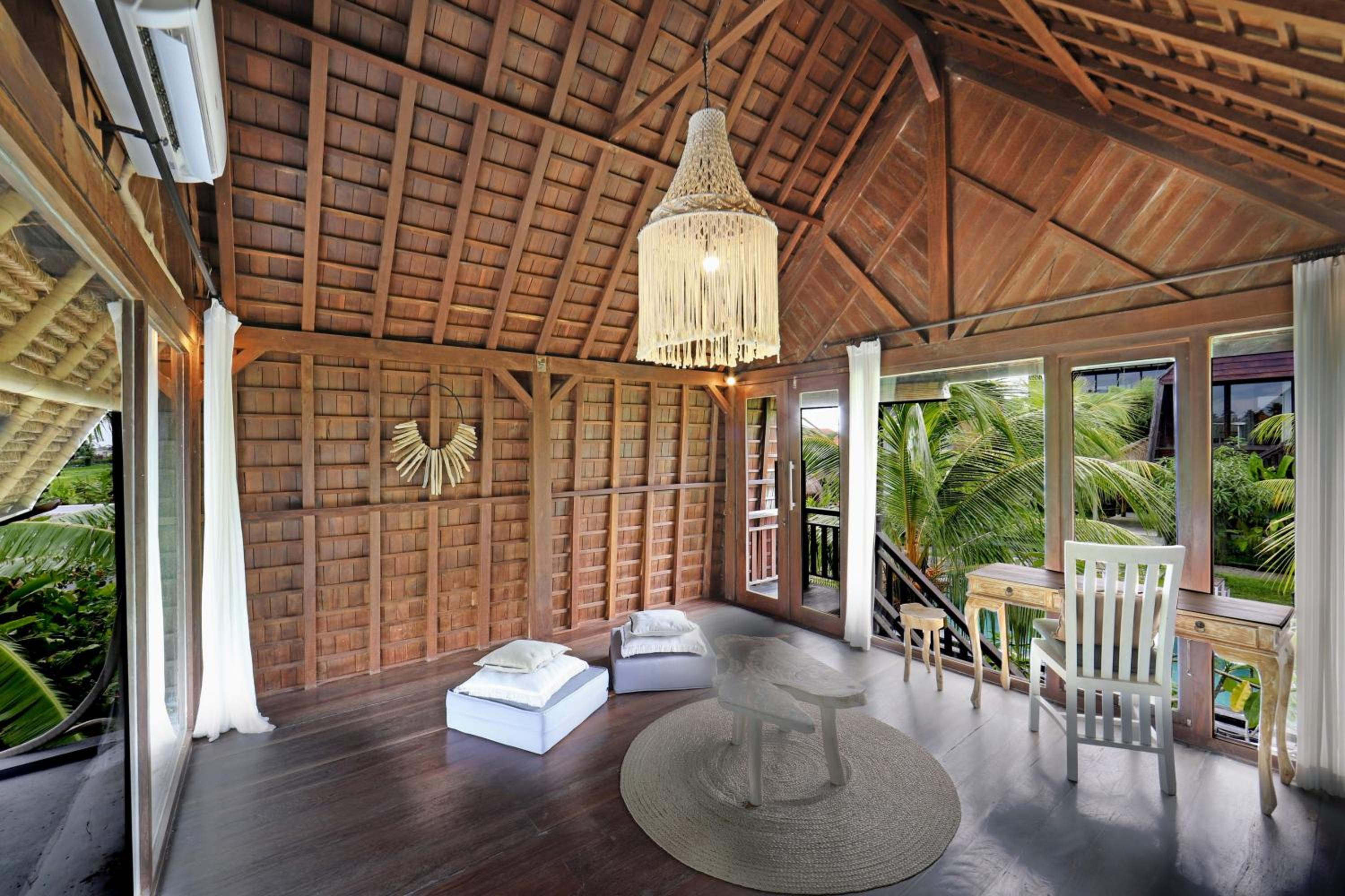 One-Bedroom Bungalow - Photo 16