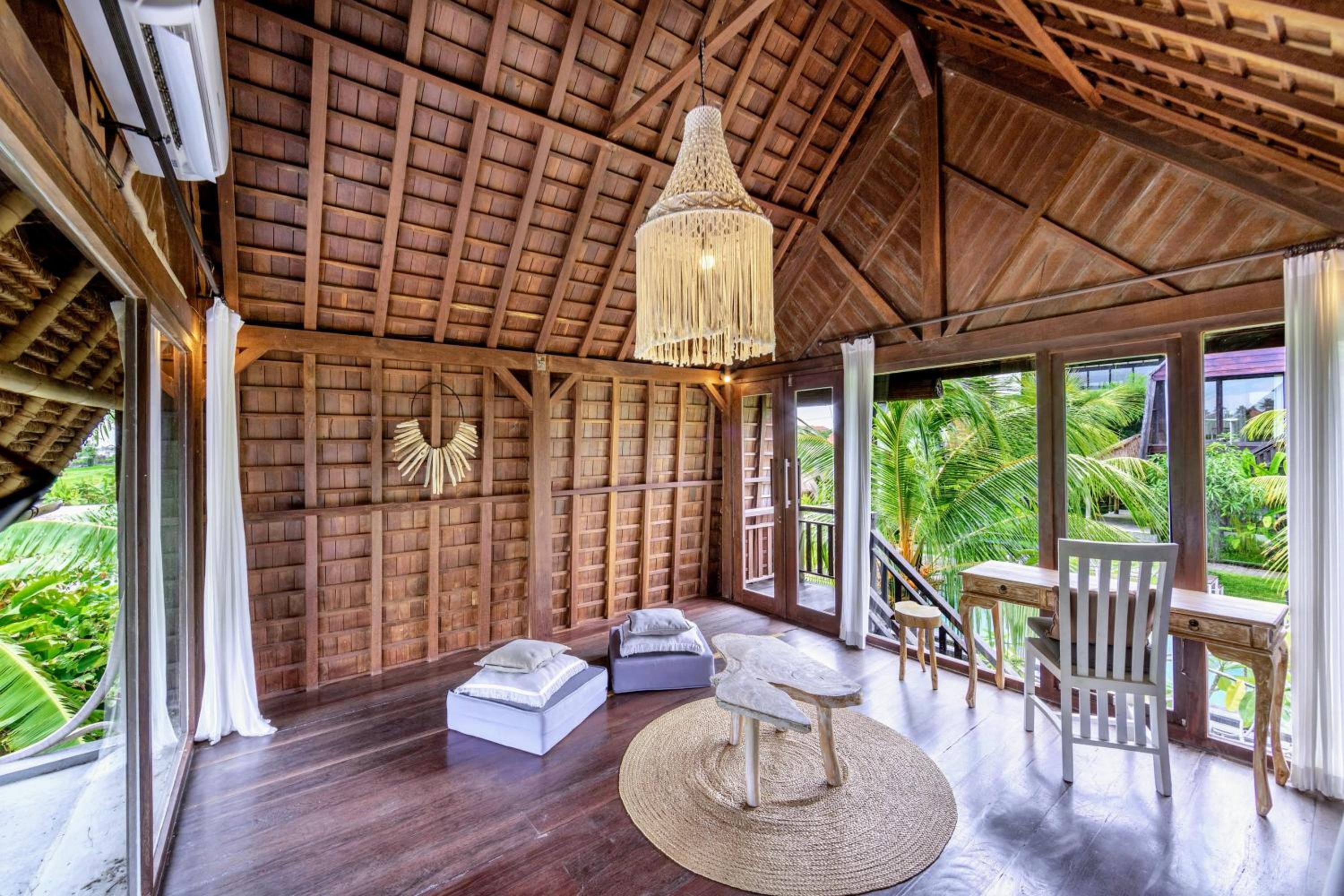 One-Bedroom Bungalow - Photo 12