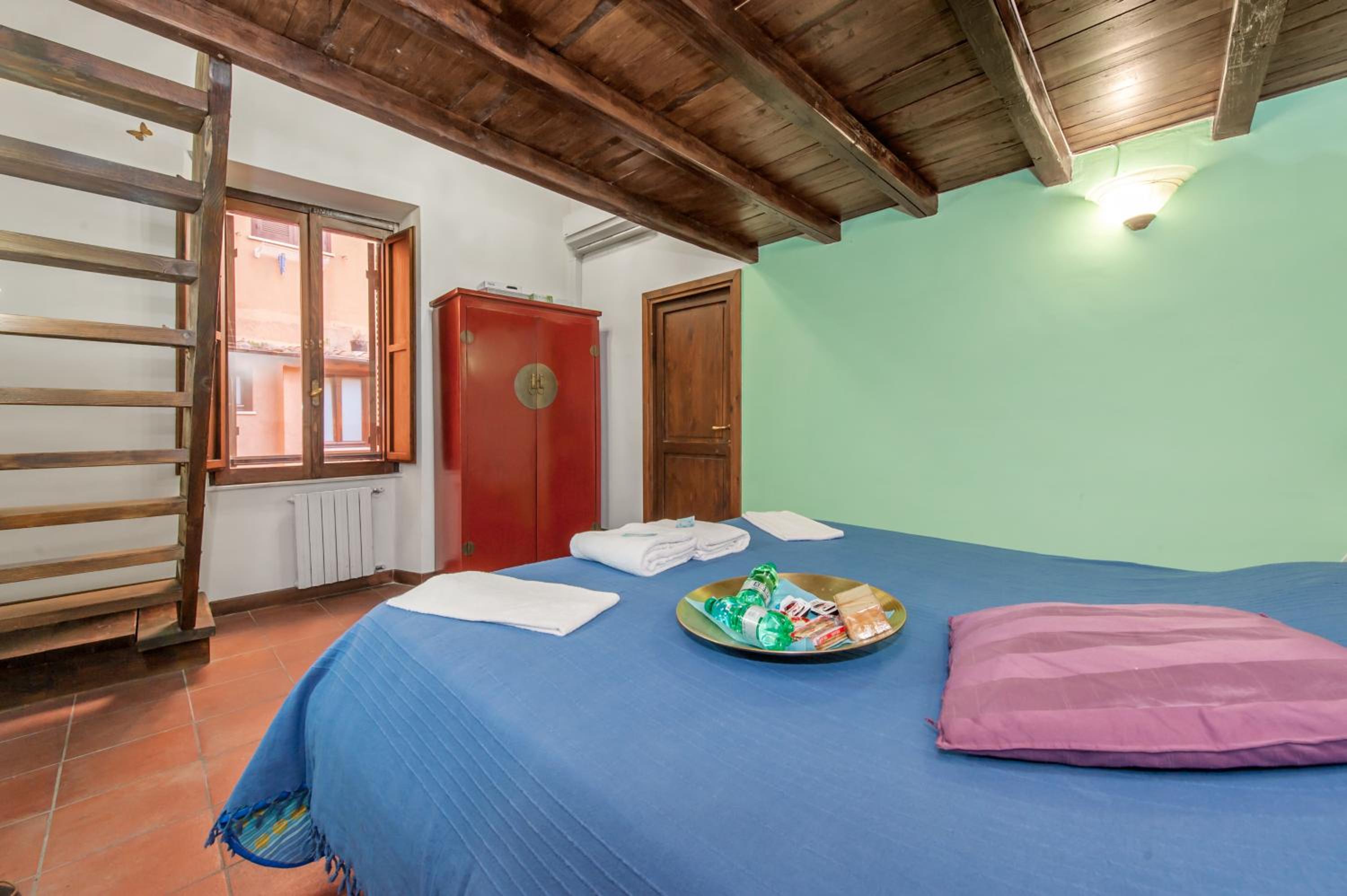 Two-Bedroom Apartment - Split Level