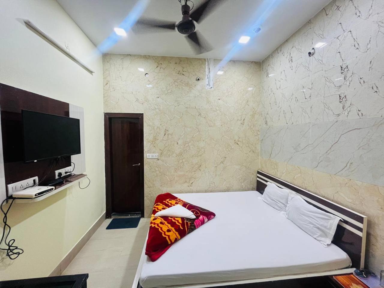 Deluxe Double Room - Photo 46