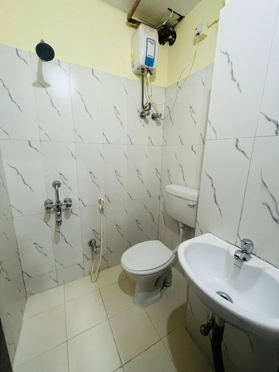 Deluxe Double Room - Photo 32