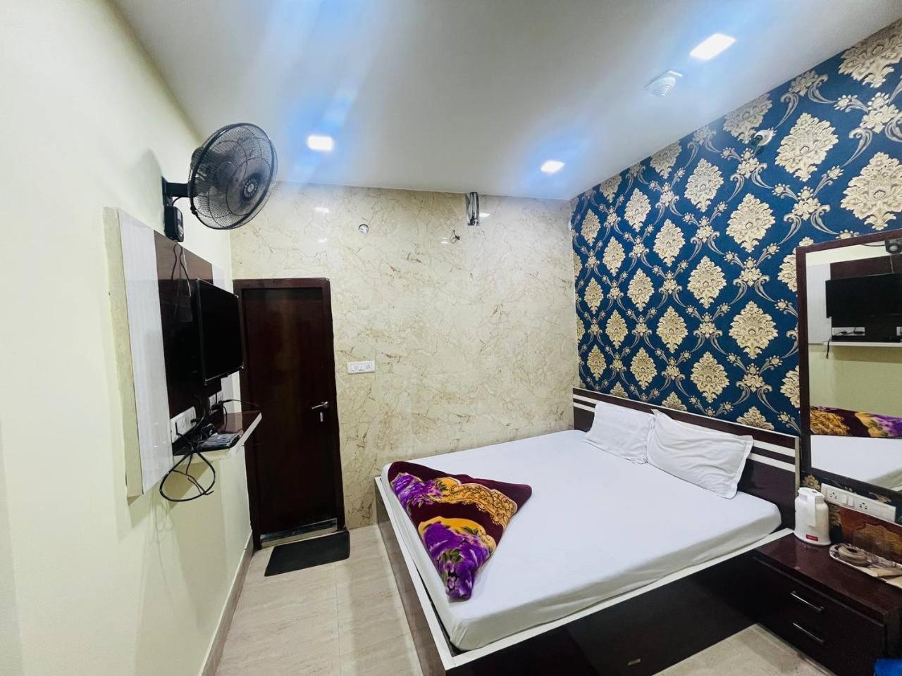 Deluxe Double Room - Photo 31