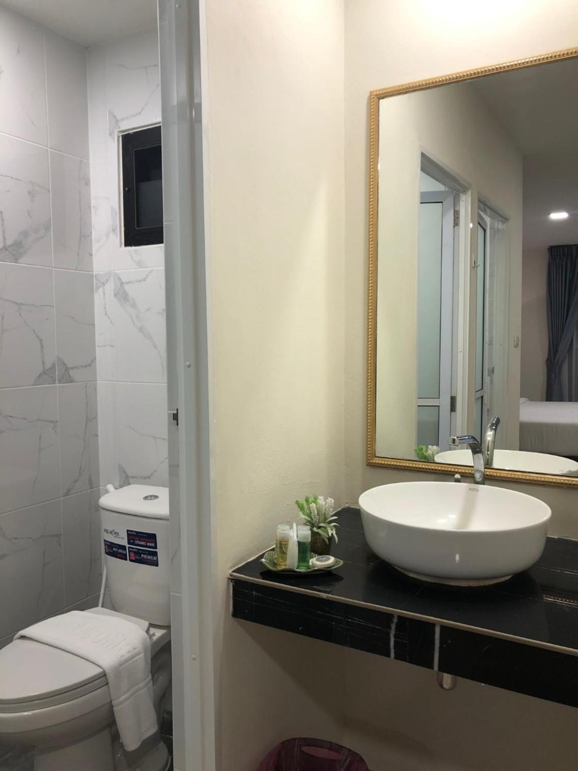 Standard Double Room - Photo 4