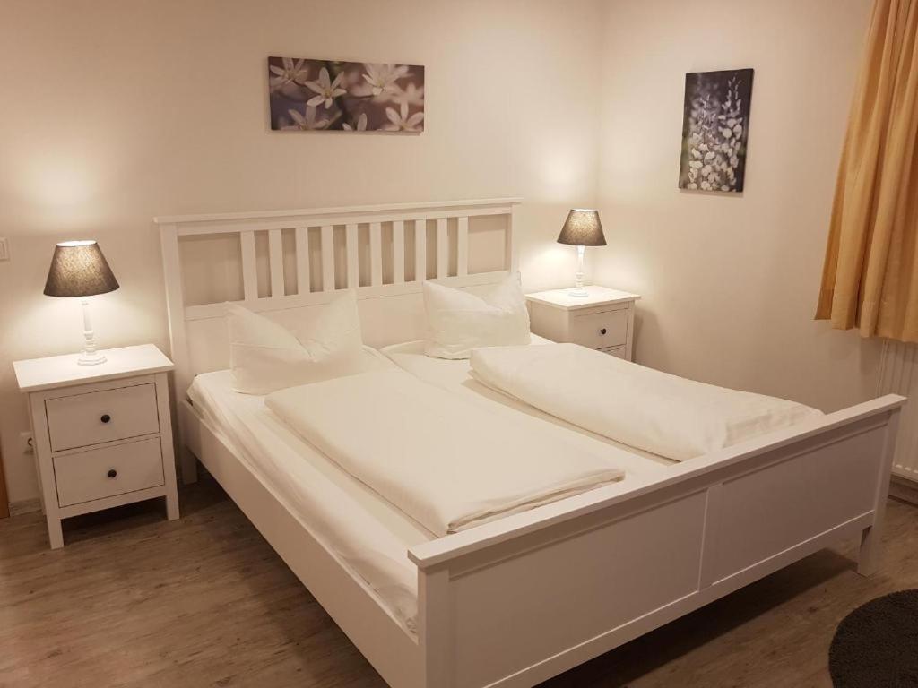 Large Double Room photo 1