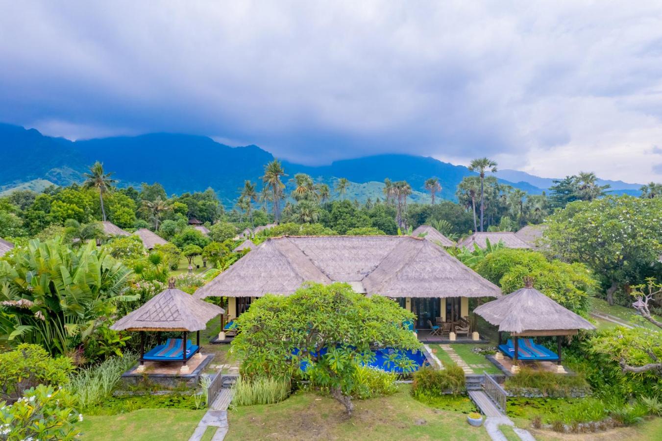 Jepun Oceanfront Villa #2 - Photo 6
