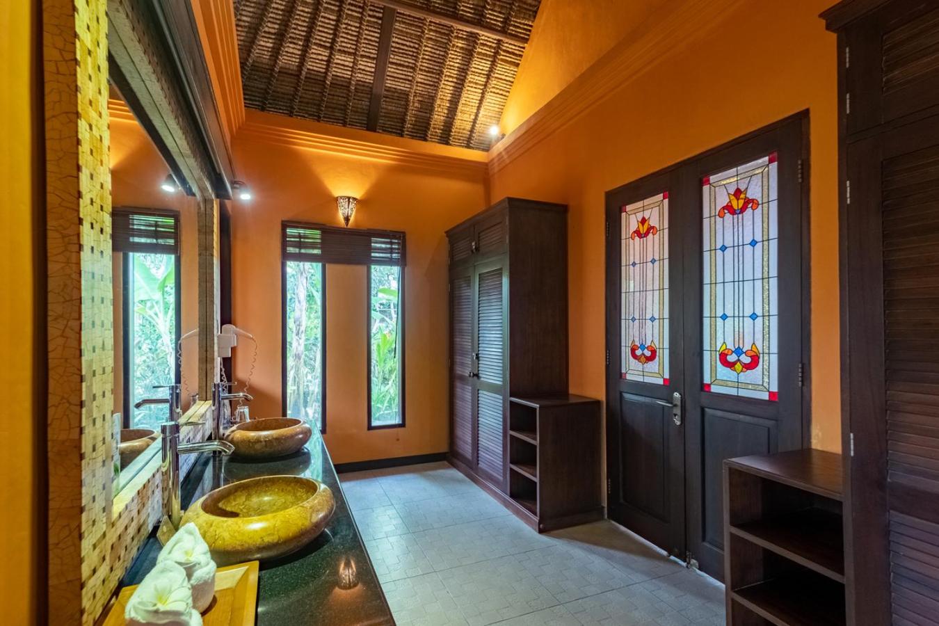 Jepun Oceanfront Villa #2 - Photo 3