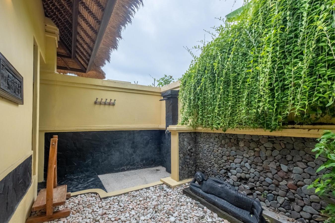 Jepun Oceanfront Villa #2 - Photo 4